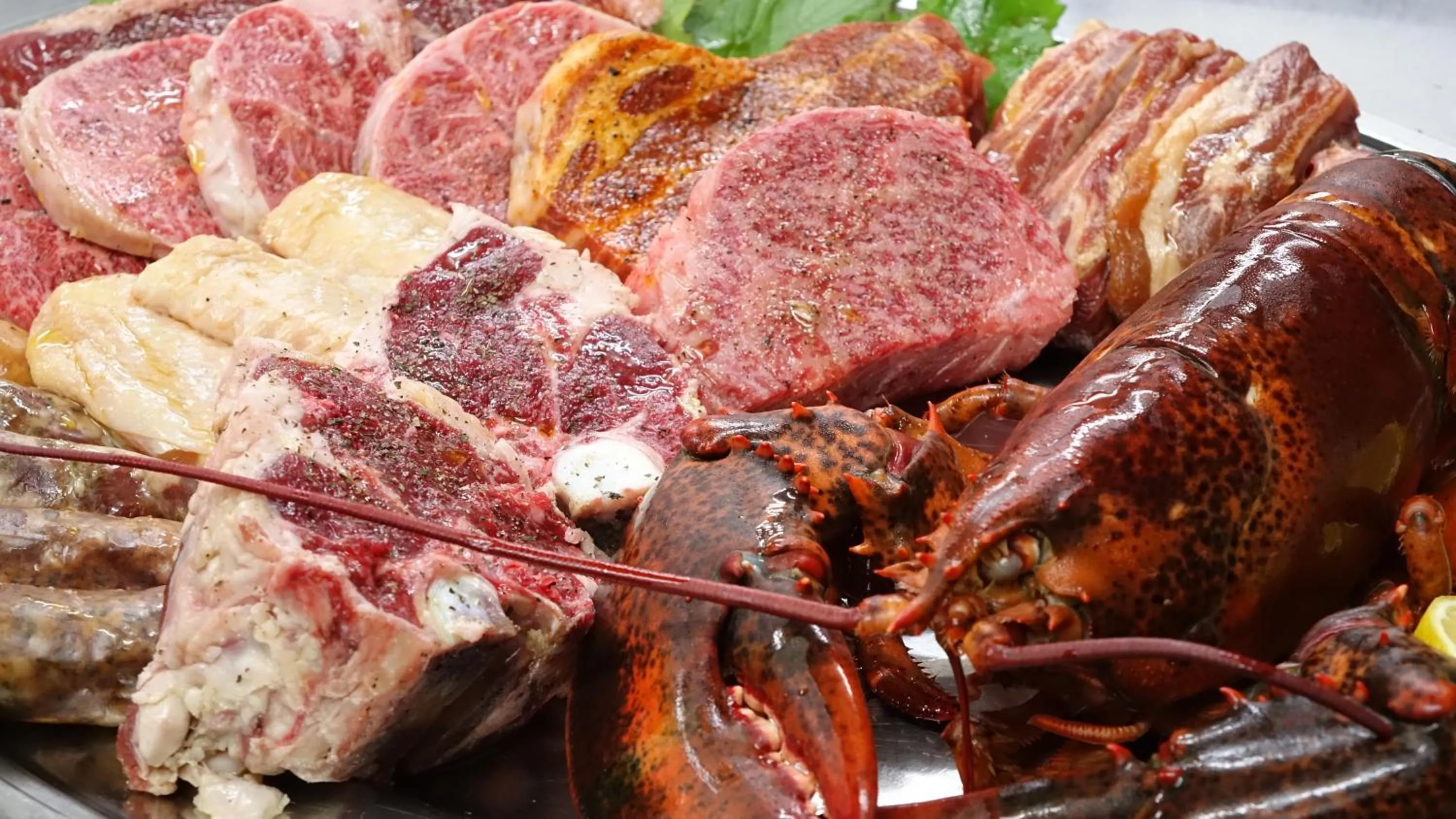 BBQ facilities in Phoenix Chalets by HHG