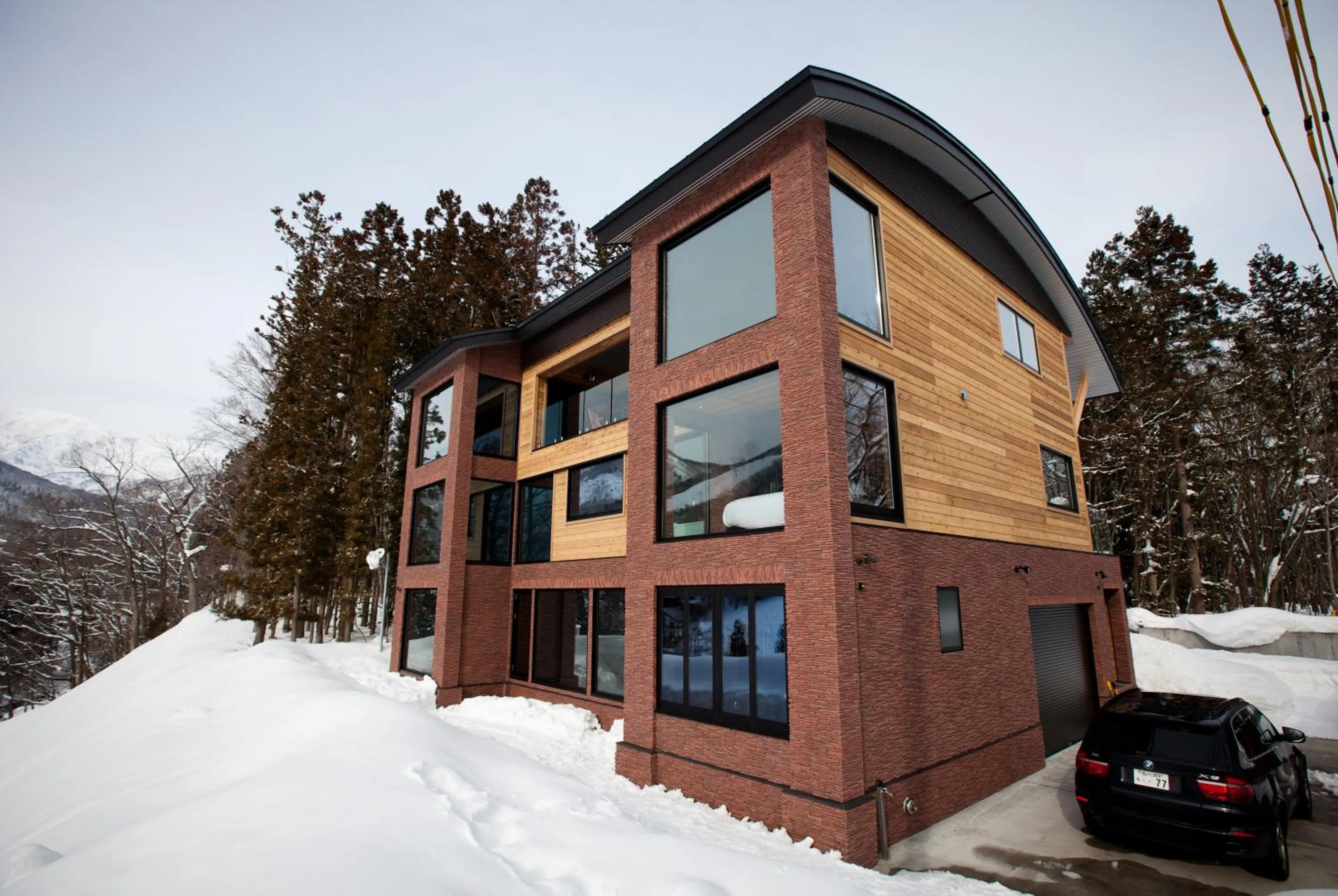 Property building in Phoenix Chalets by HHG