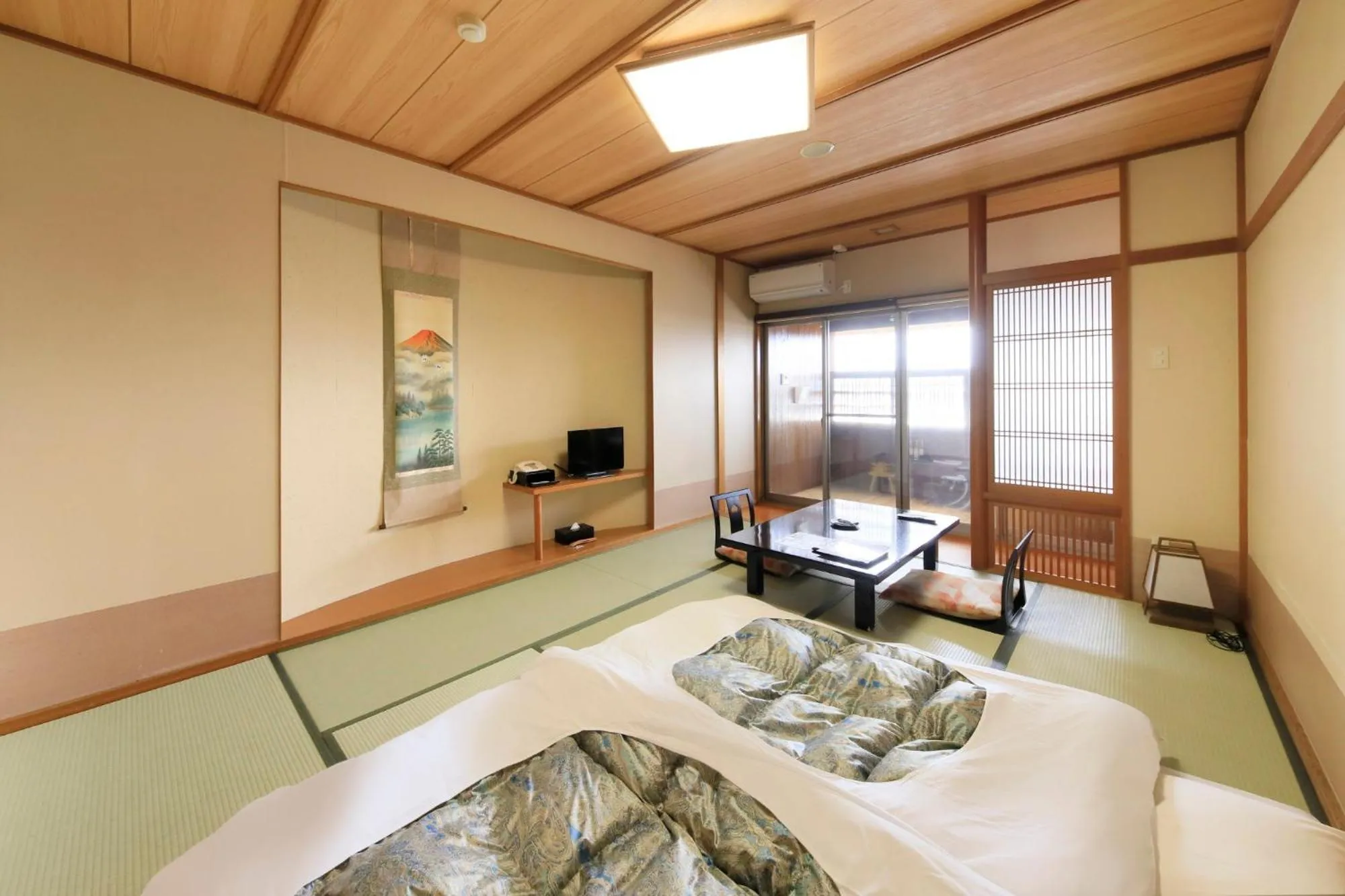 Photo of the whole room, Bed in Lakeland Hotel Mizunosato