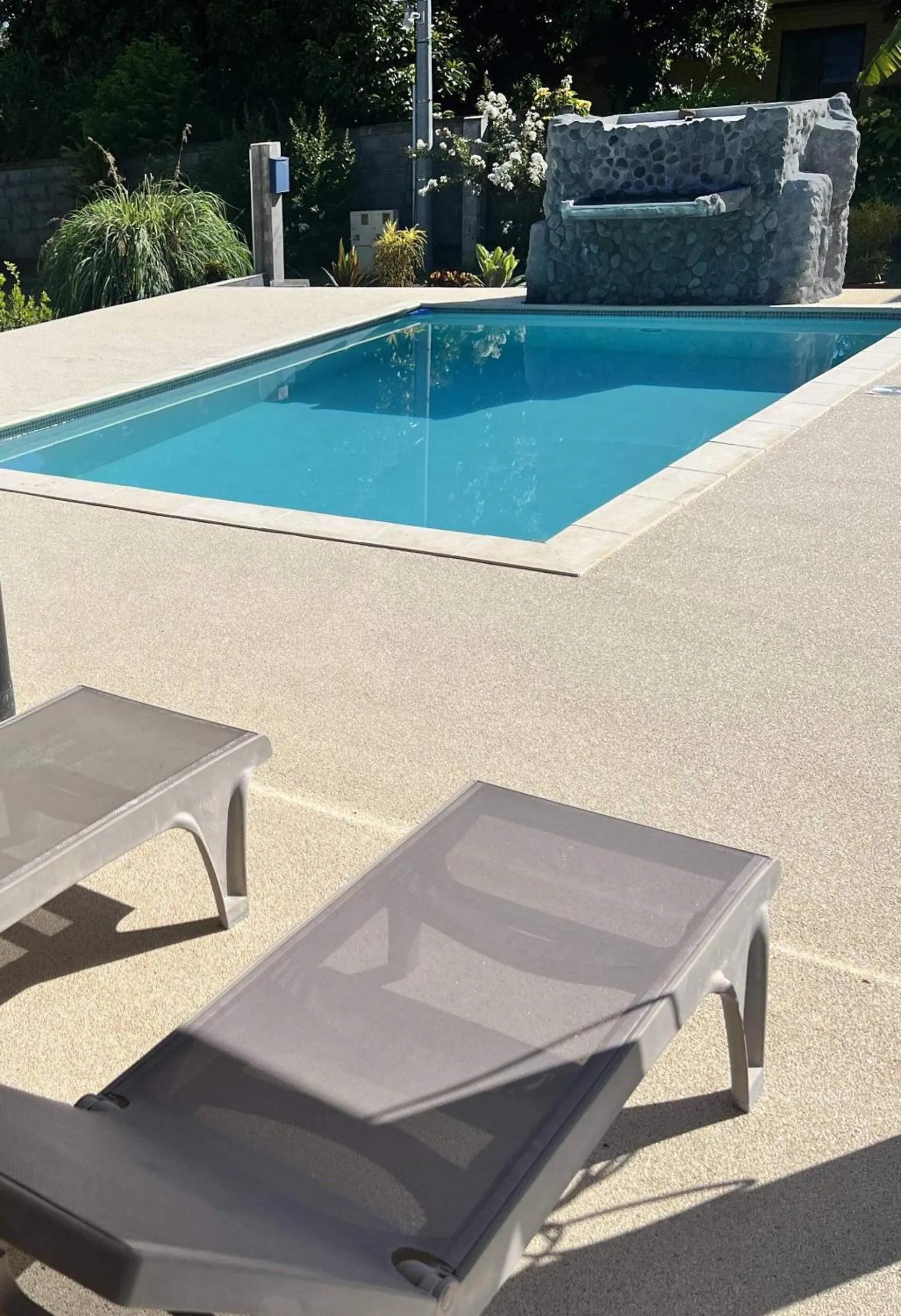 Pool view in Pare LODGE TAHITI