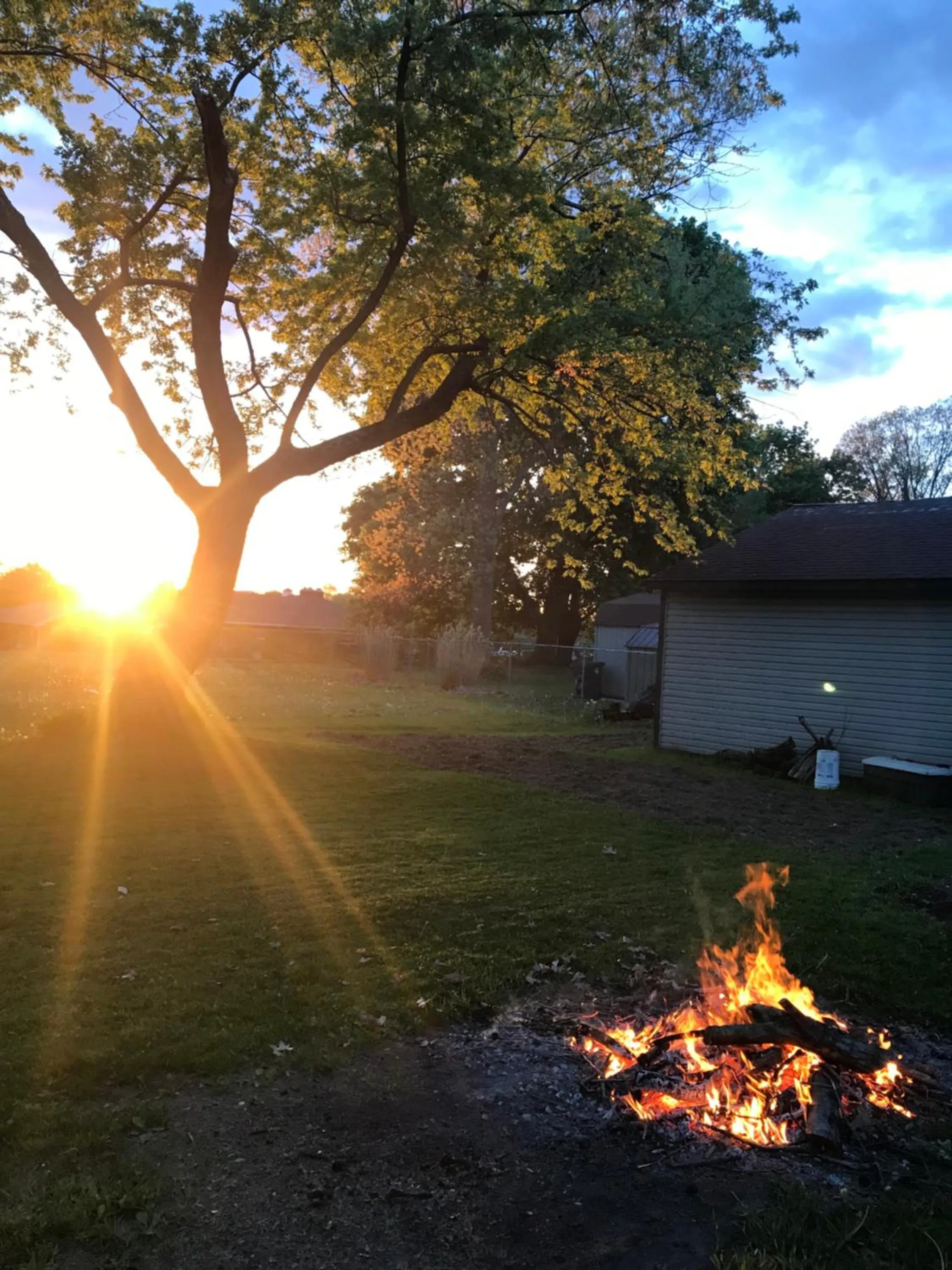 Sunset in Hope Bed and Breakfast