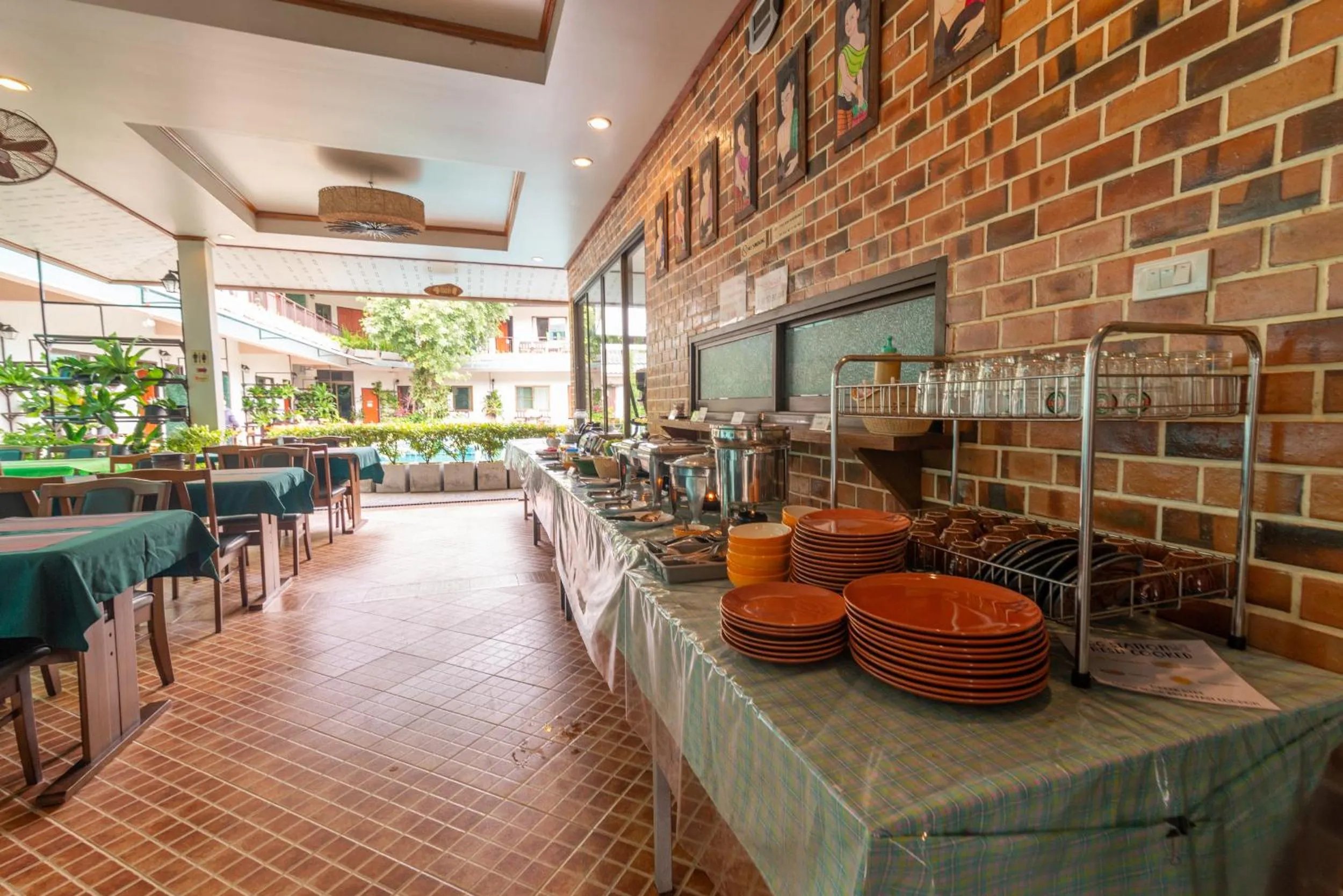 Restaurant/places to eat in Medio De Pai