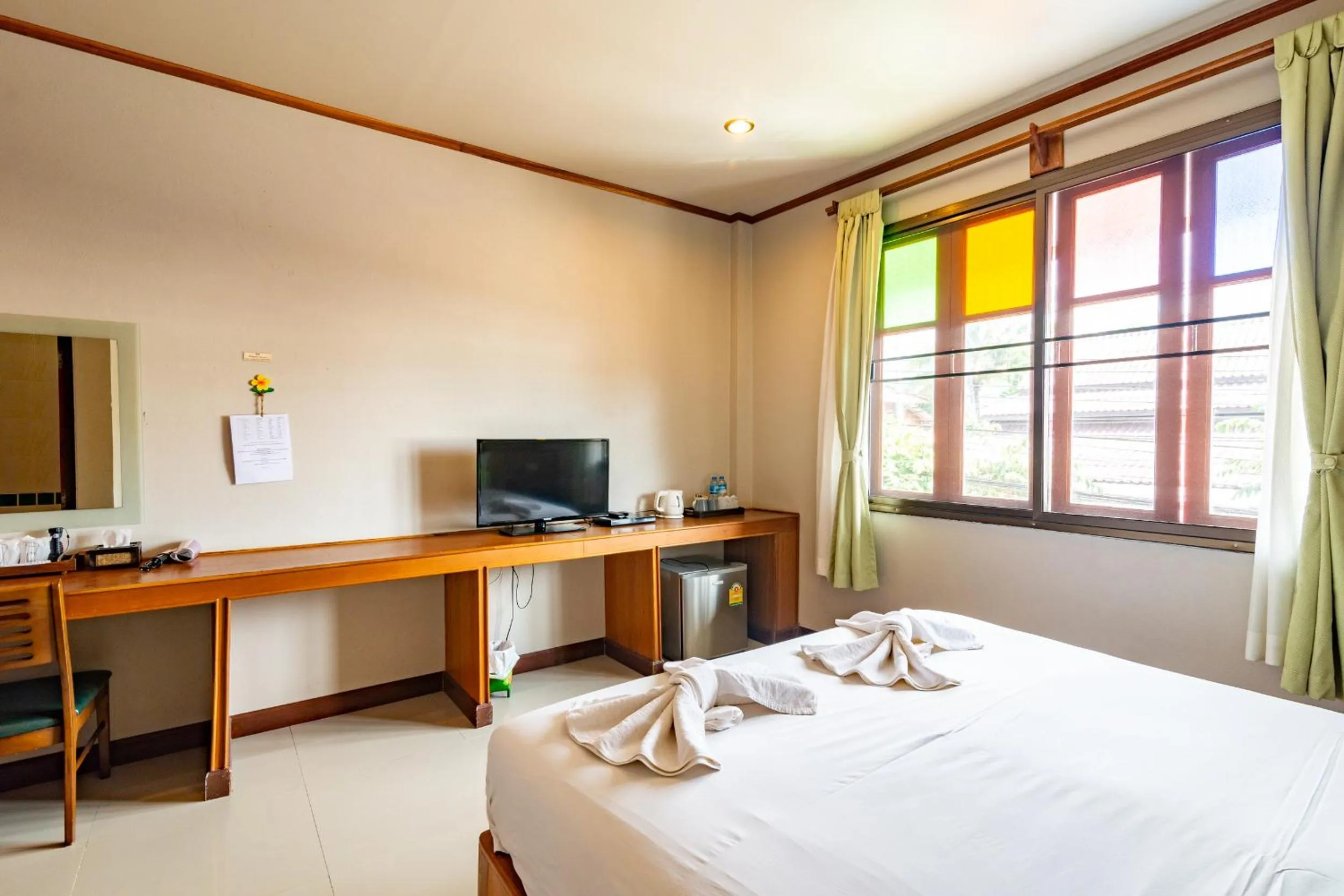 TV and multimedia, Bed in Medio De Pai