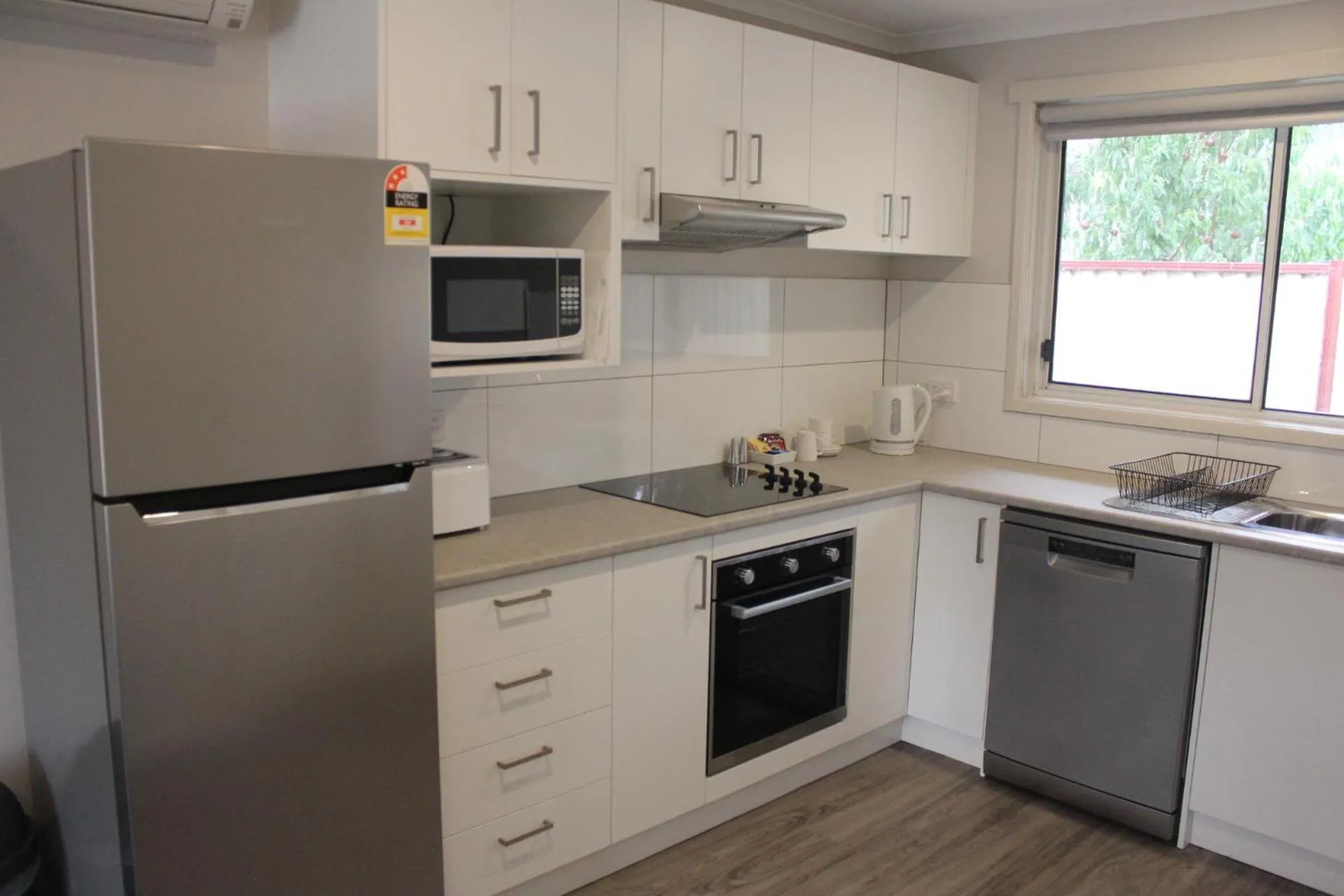 Kitchen or kitchenette in Cardigan Lodge