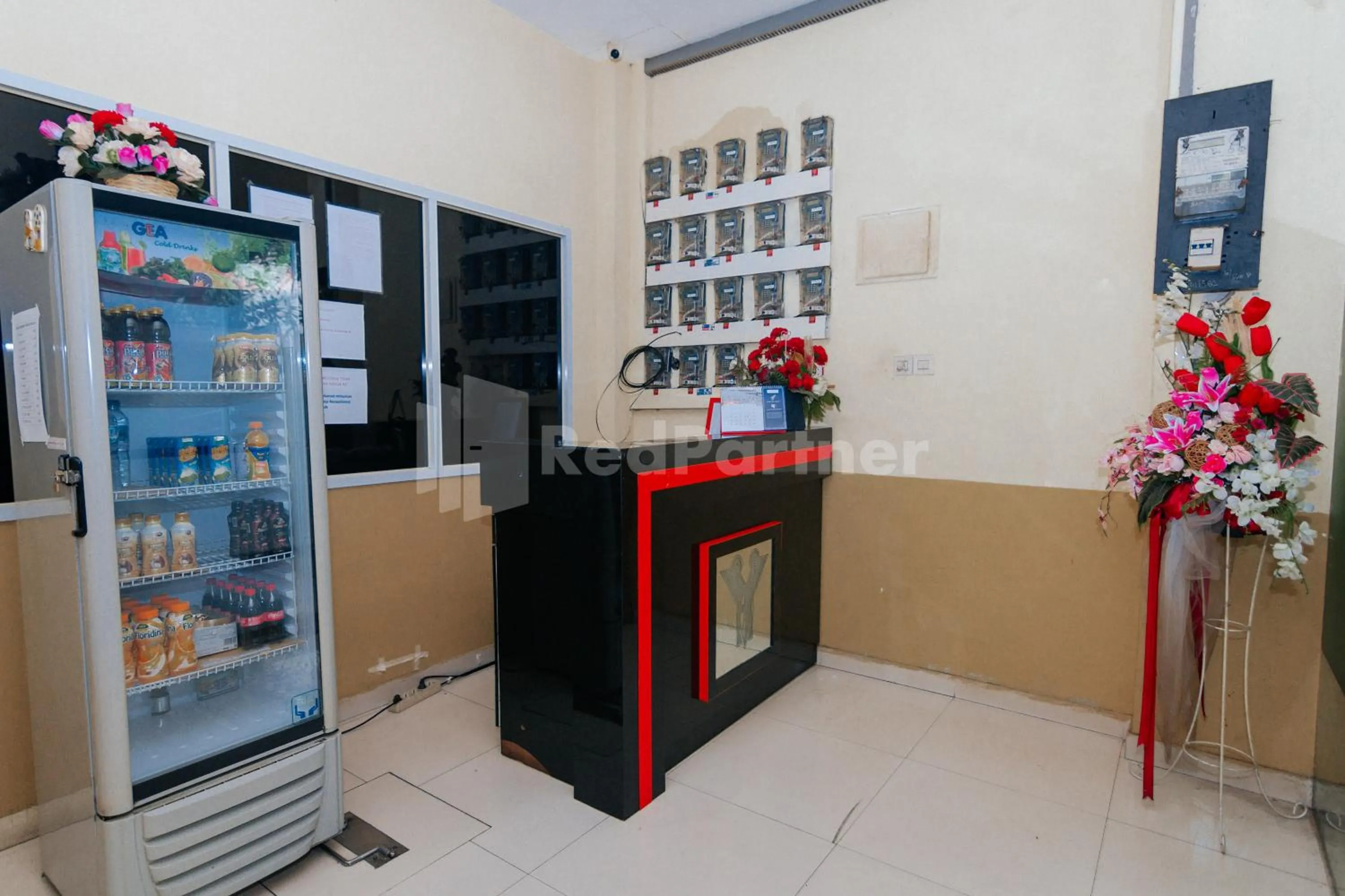 vending machine in OYO 94494 Krekot Residence Pasar Baru COO Property