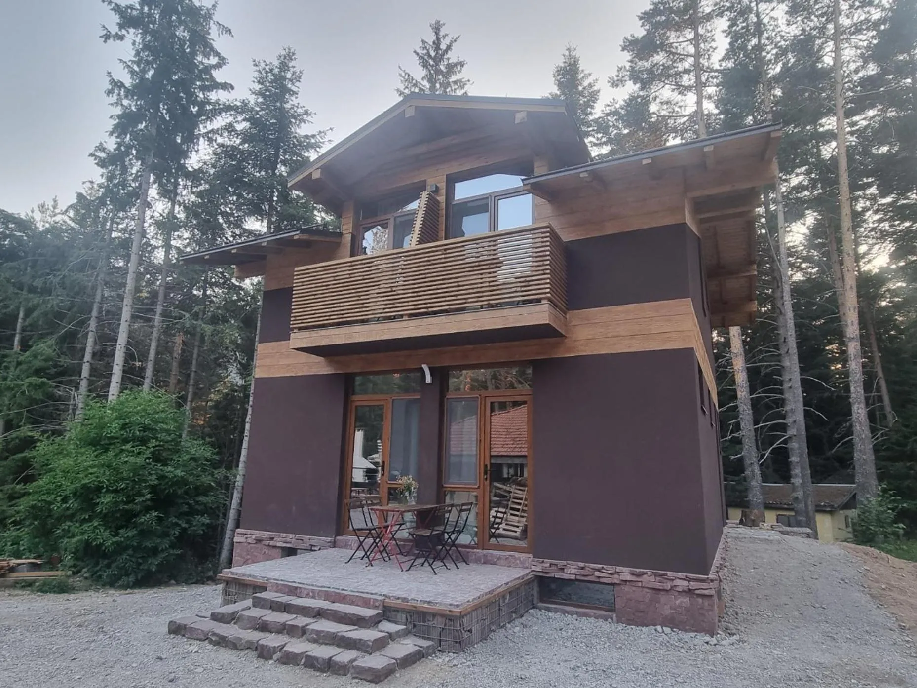 RILA 6ATO Hotel & Restaurant