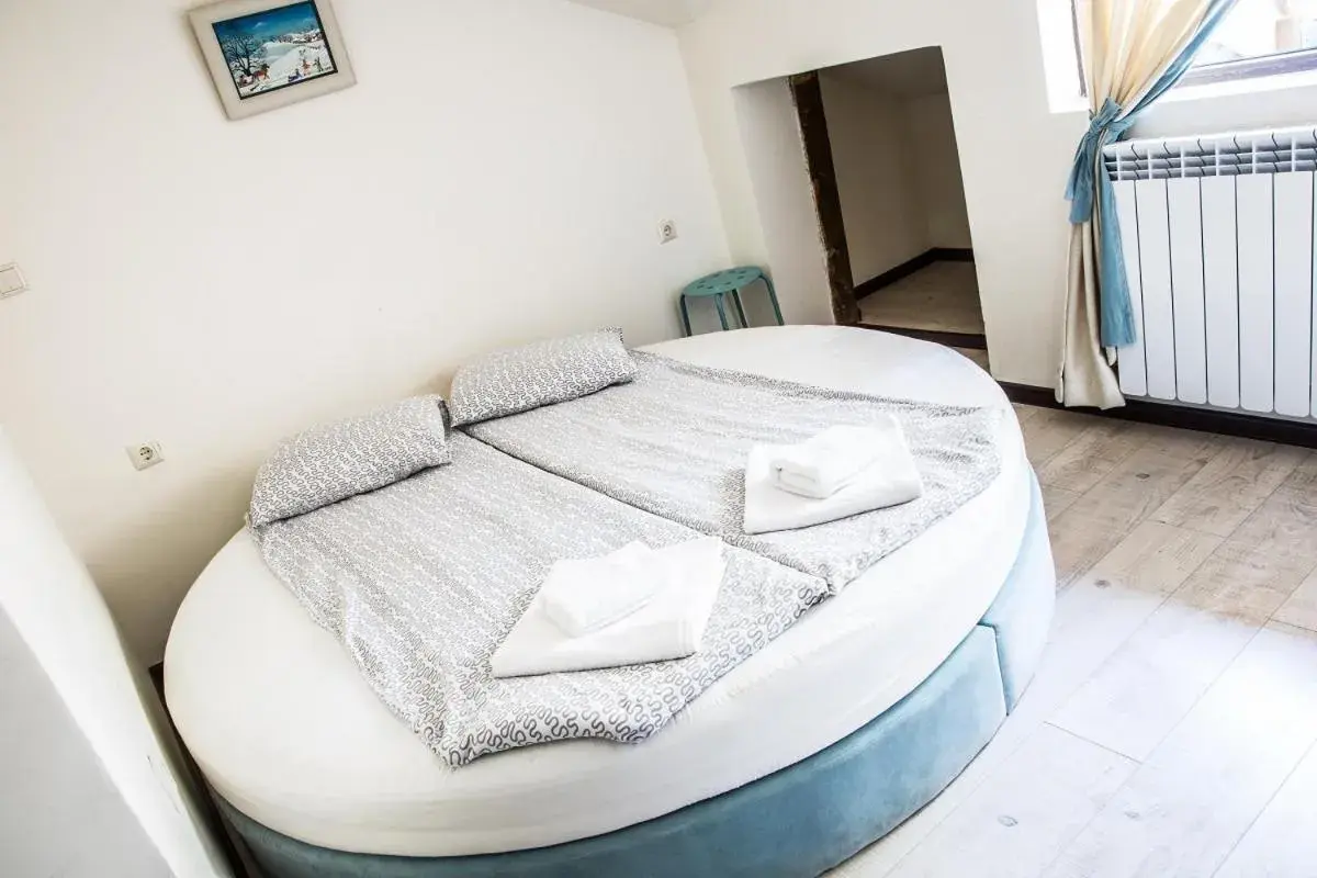 Double Room with Balcony in RILA 6ATO Hotel & Restaurant Double Room with Balcony in RILA 6ATO Hotel & Restaurant