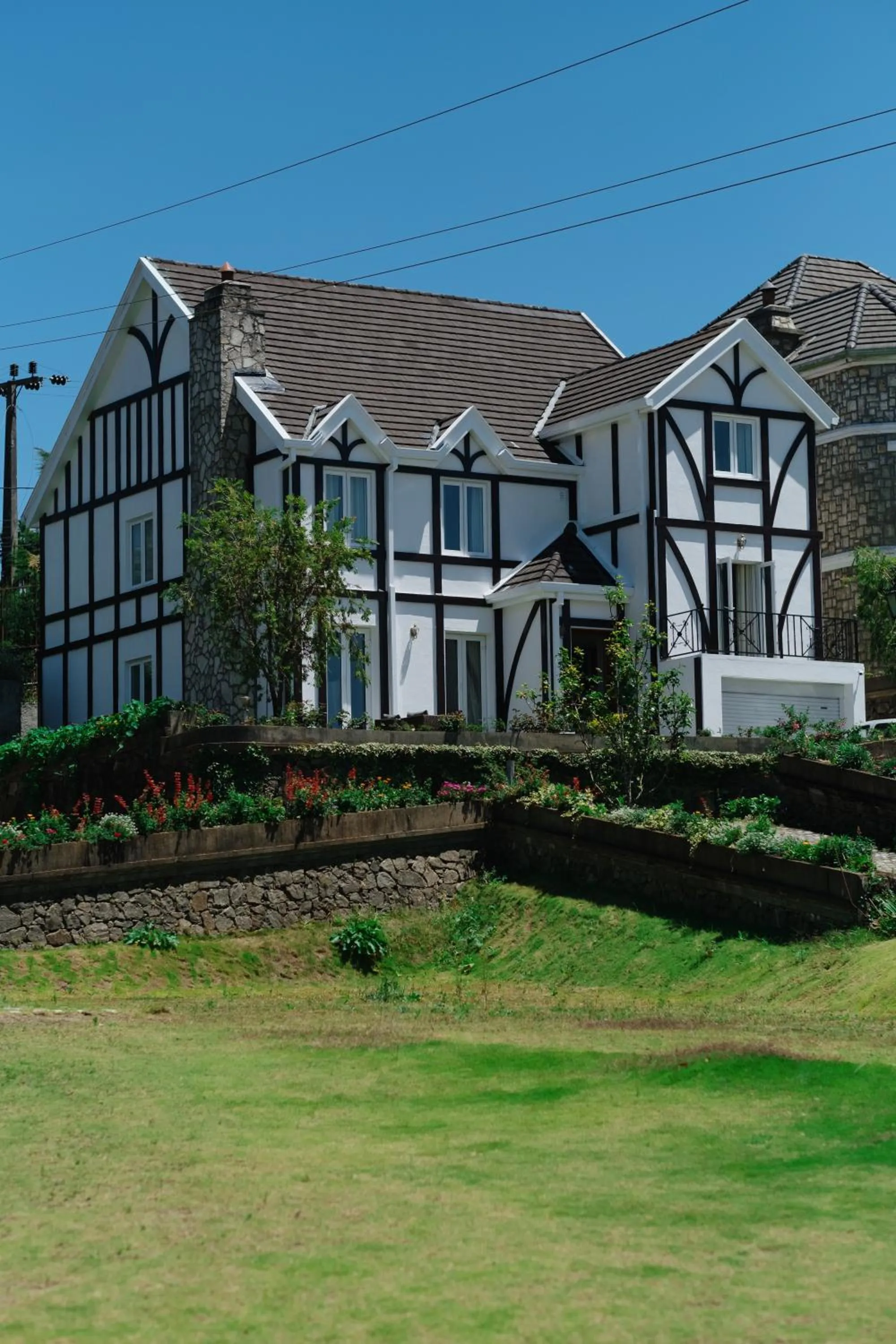 Villa in Tudor Barn - Little England Cottages