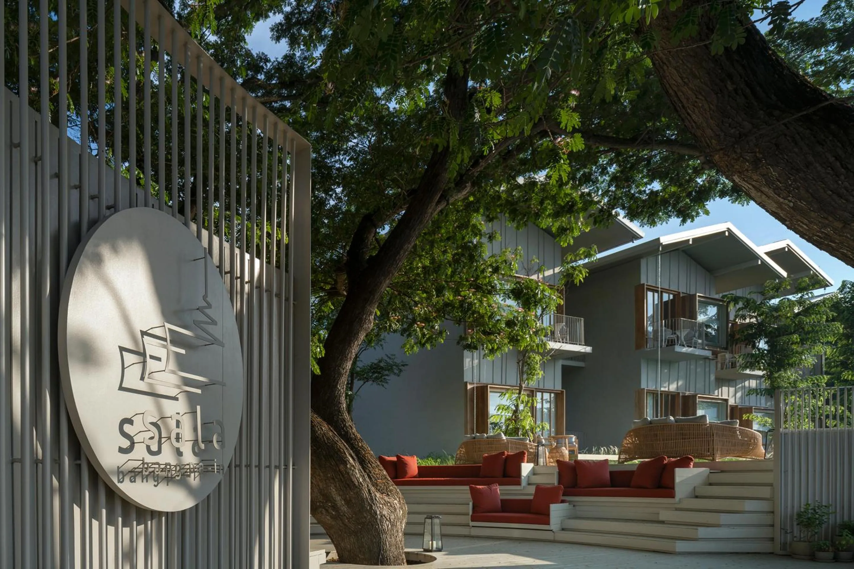 Day in Sala Bang Pa-In