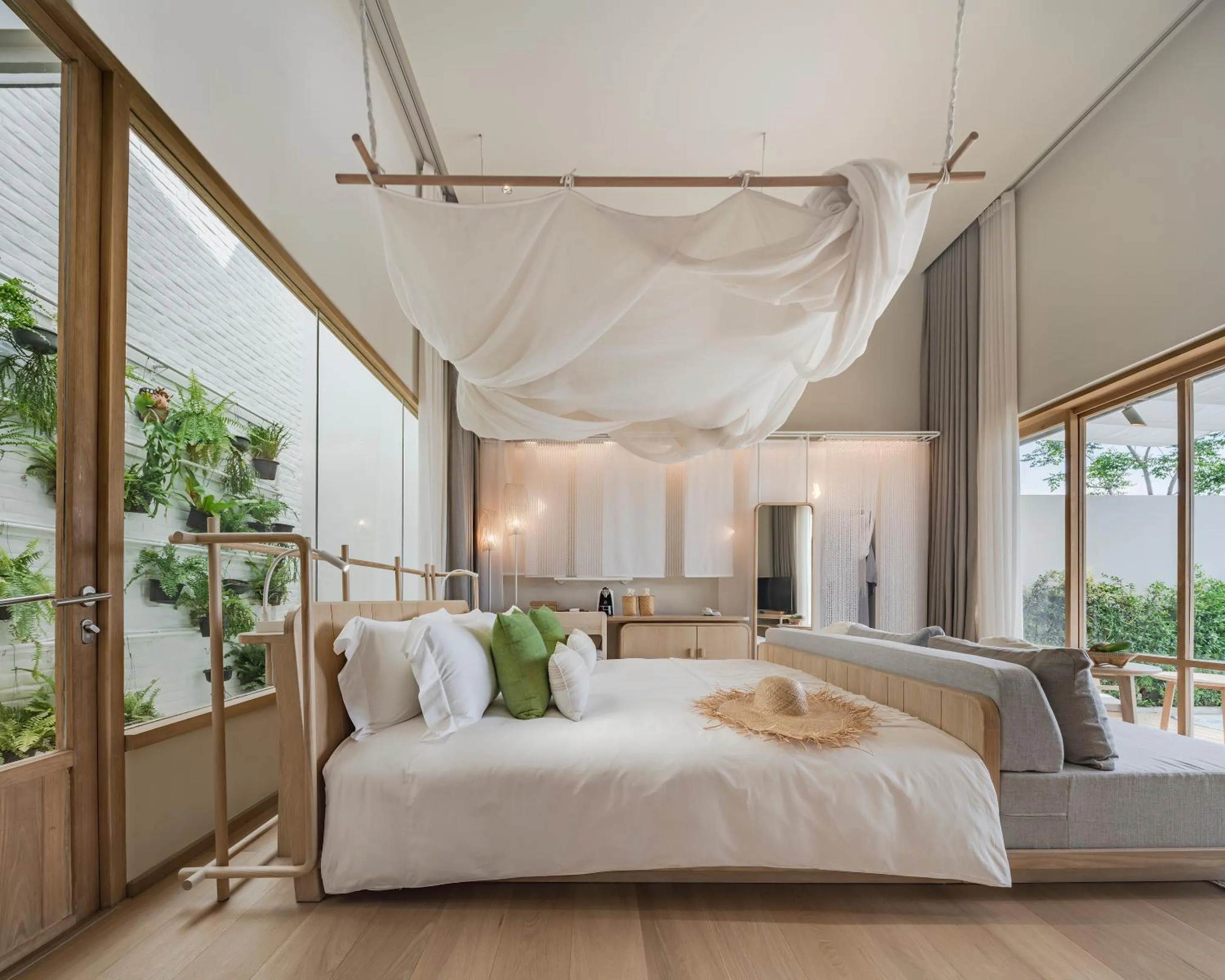 Bed in Sala Bang Pa-In