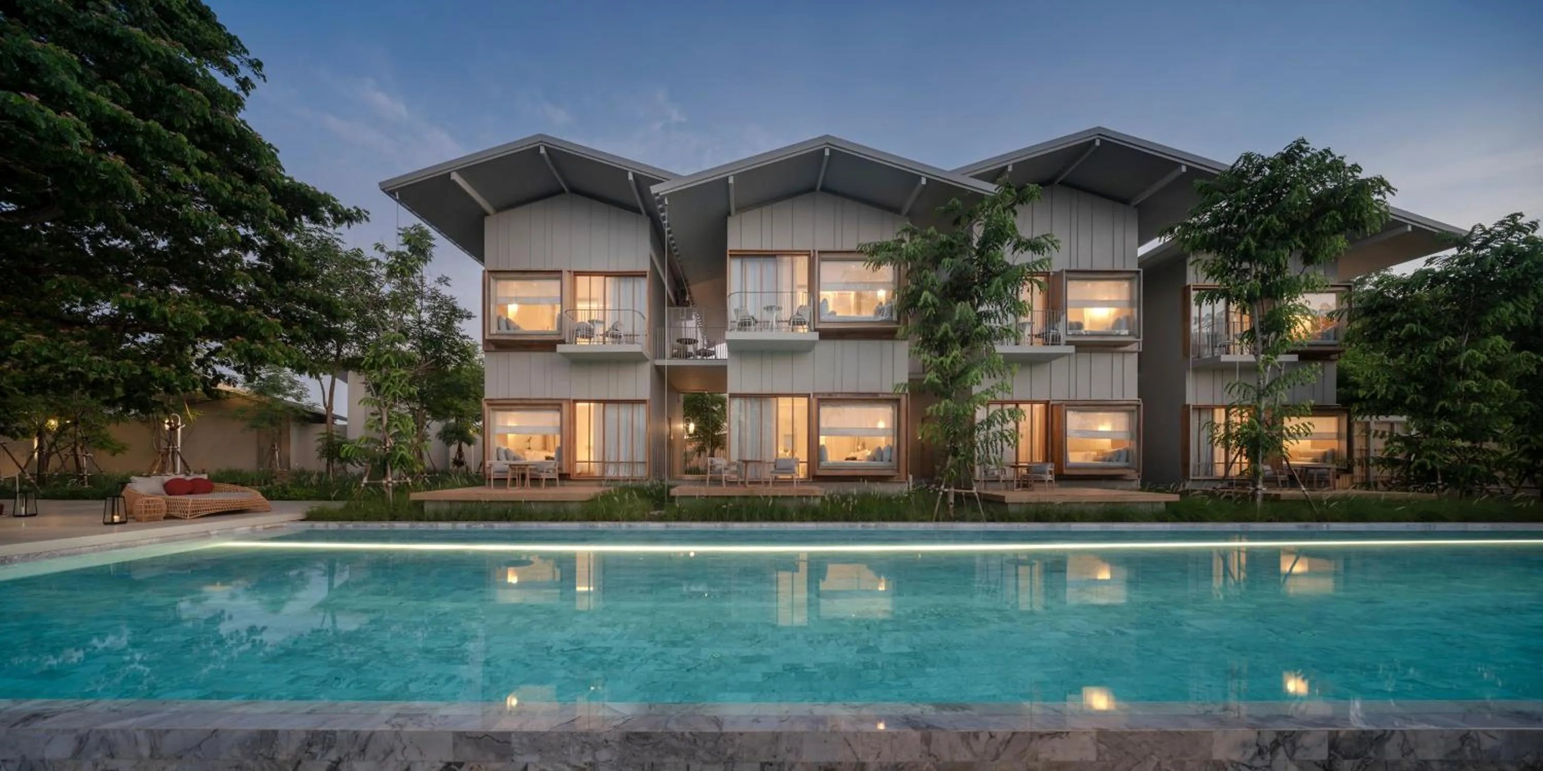 Swimming pool in Sala Bang Pa-In