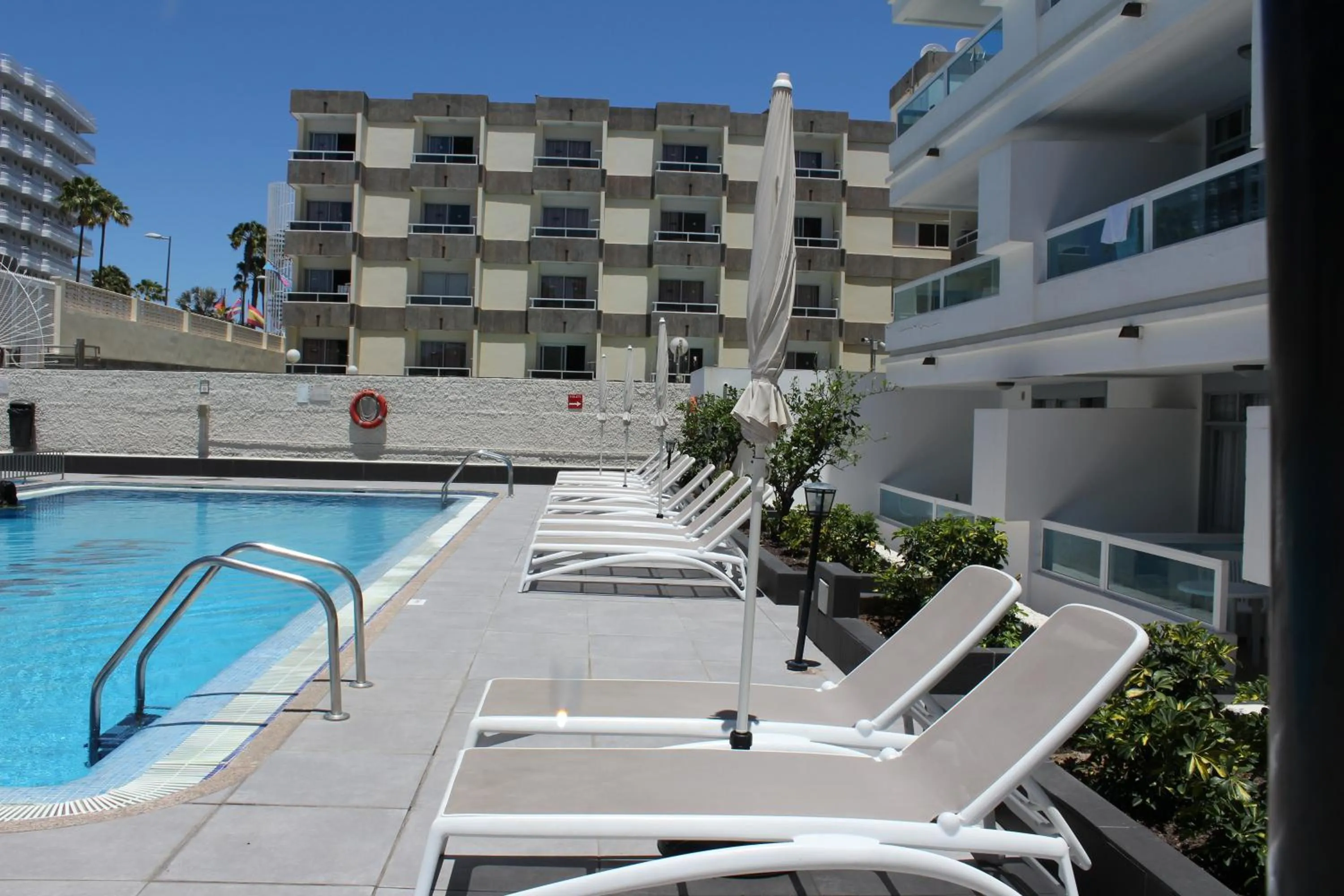 Property building in Apartamentos Fayna