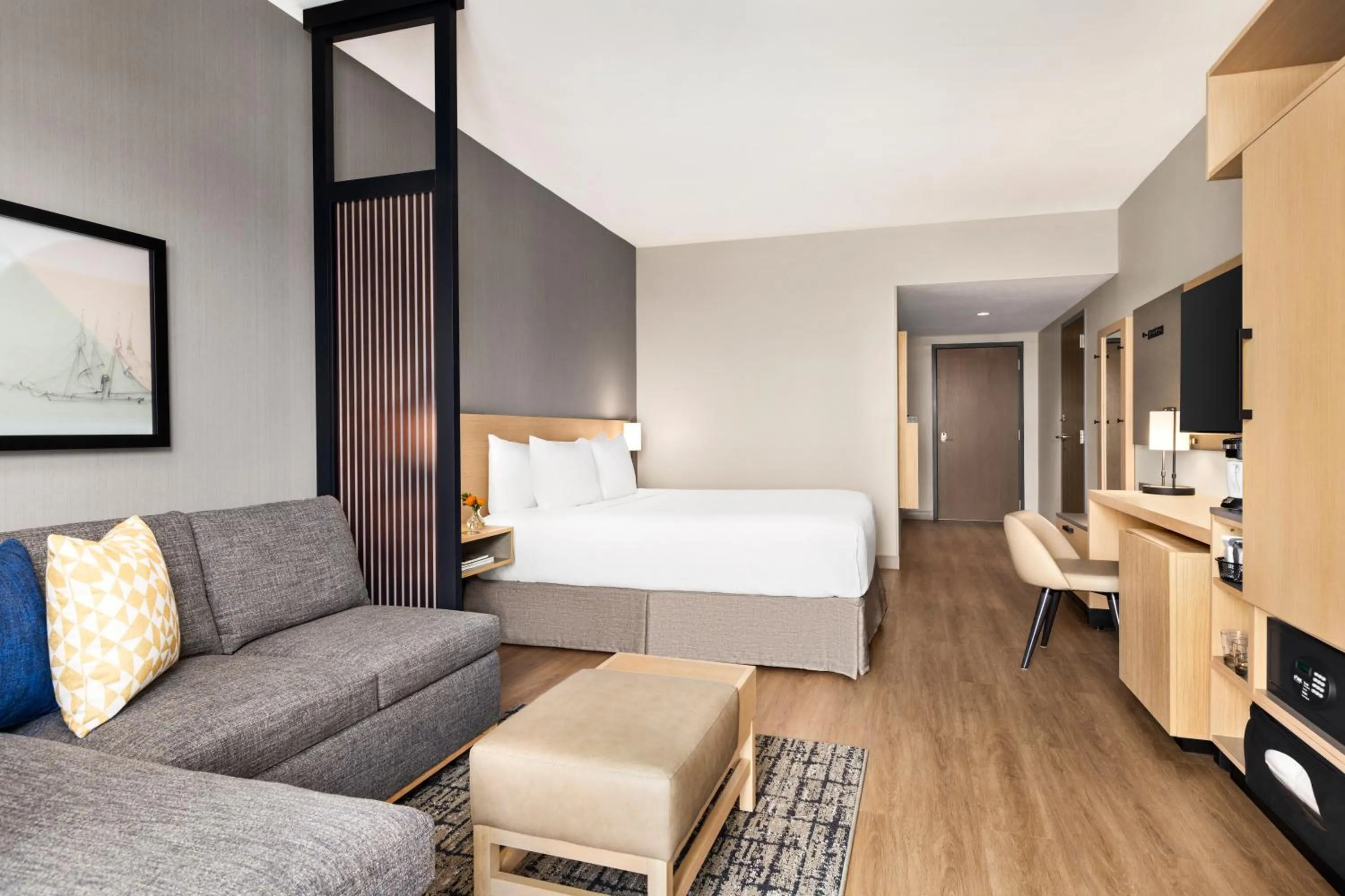 Bedroom, Bed in Hyatt Place Virginia Beach Oceanfront