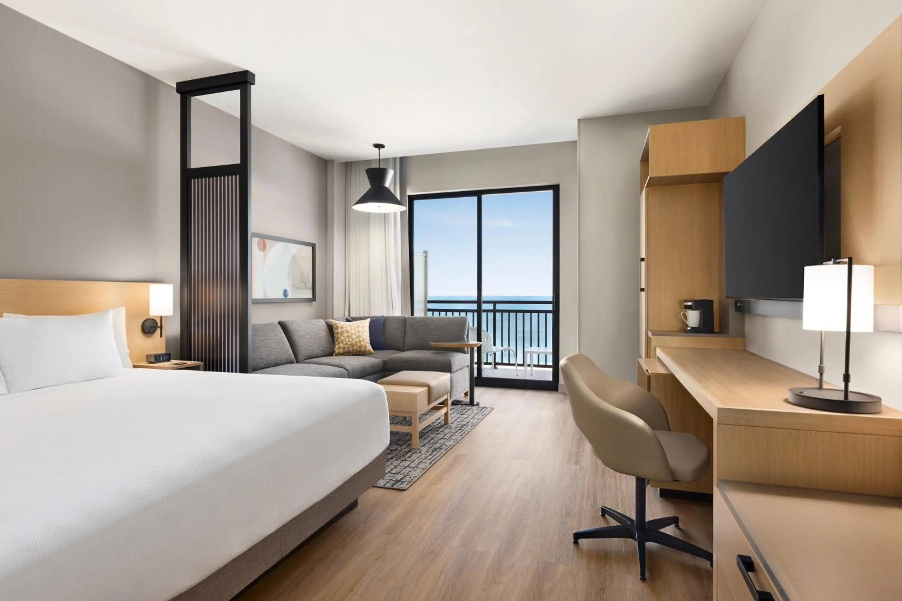 Bedroom, Bed in Hyatt Place Virginia Beach Oceanfront