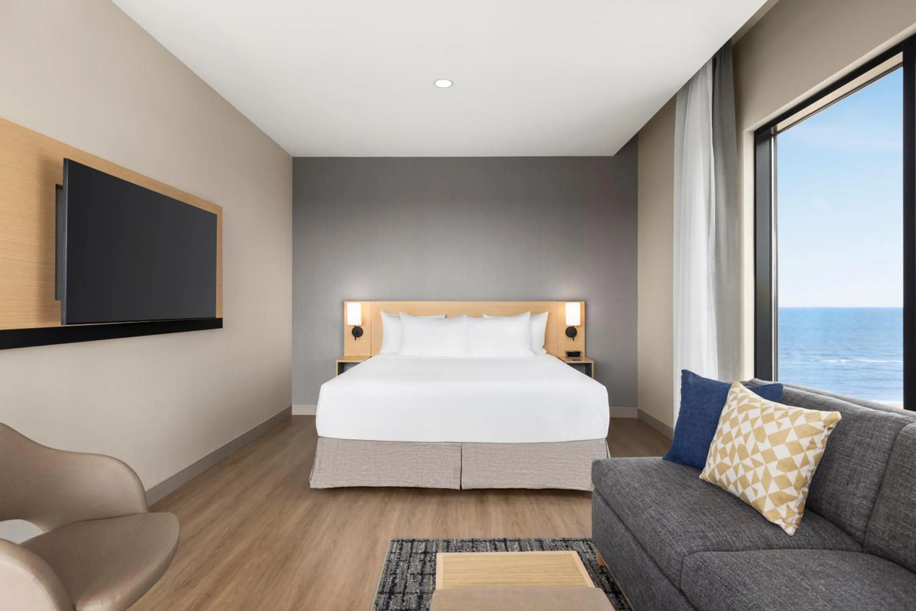 Bedroom, Bed in Hyatt Place Virginia Beach Oceanfront