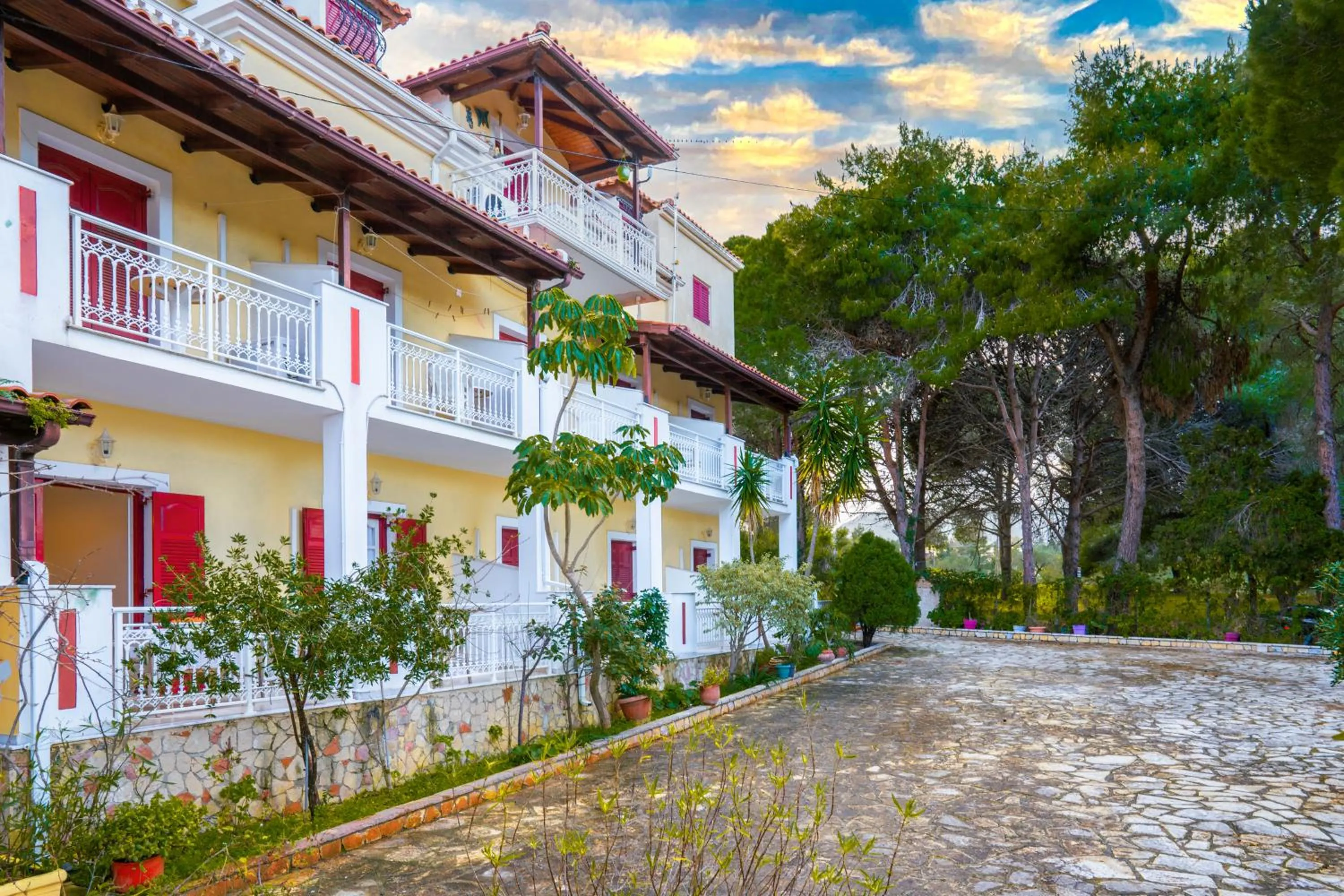 Property building in Pyrgaraki Studios and Apartments