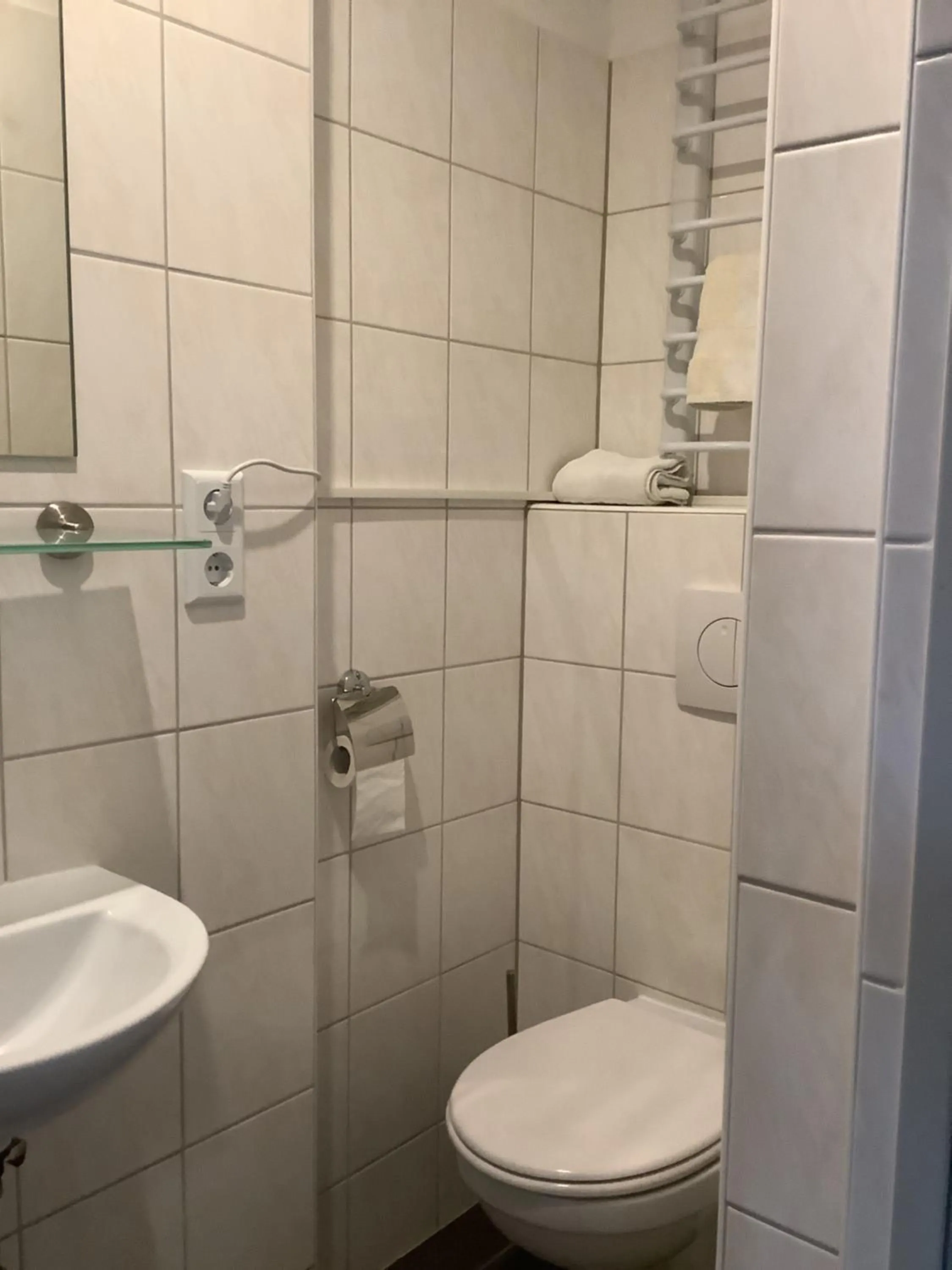 Bathroom in Hotel Niedersachsen