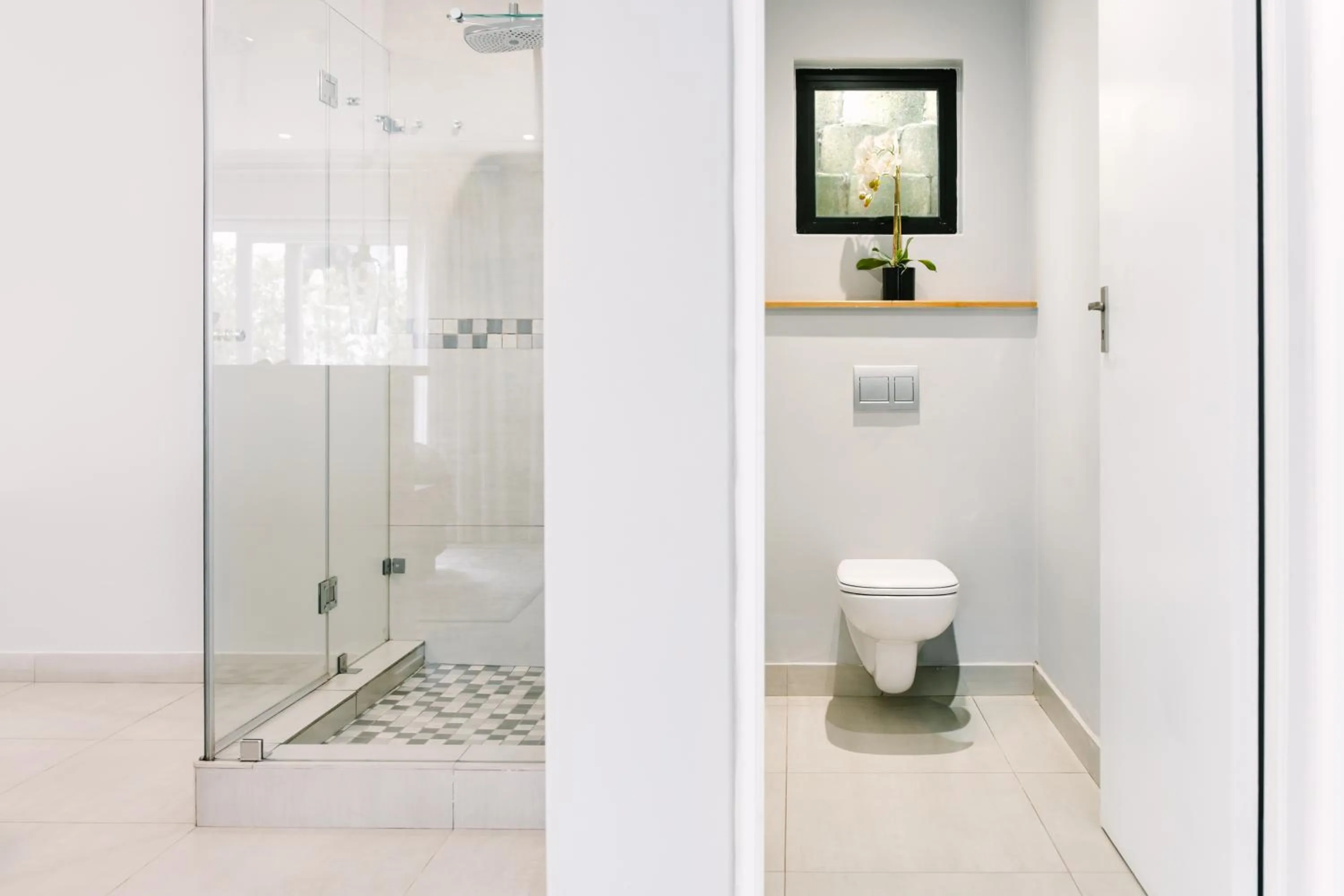 Bathroom in The Salene Hotel & Apartments