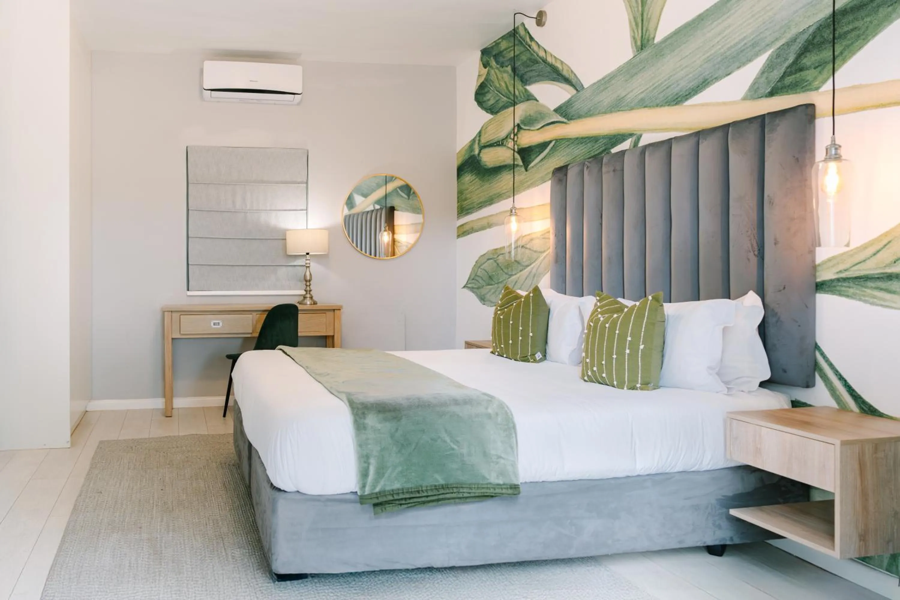 Bedroom, Bed in The Salene Hotel & Apartments