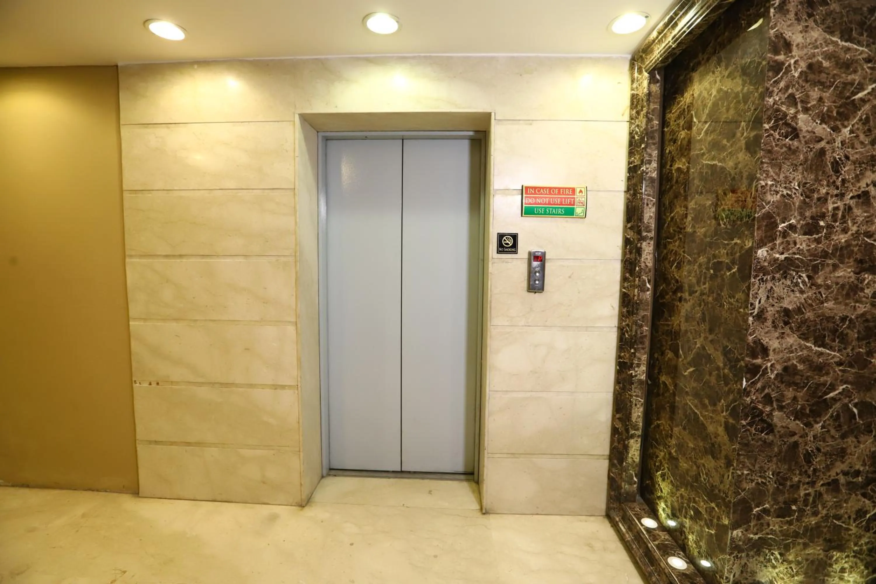 Lobby or reception in Hotel Palm Grand Naraina New Delhi - Couple Friendly Local IDs Accepted