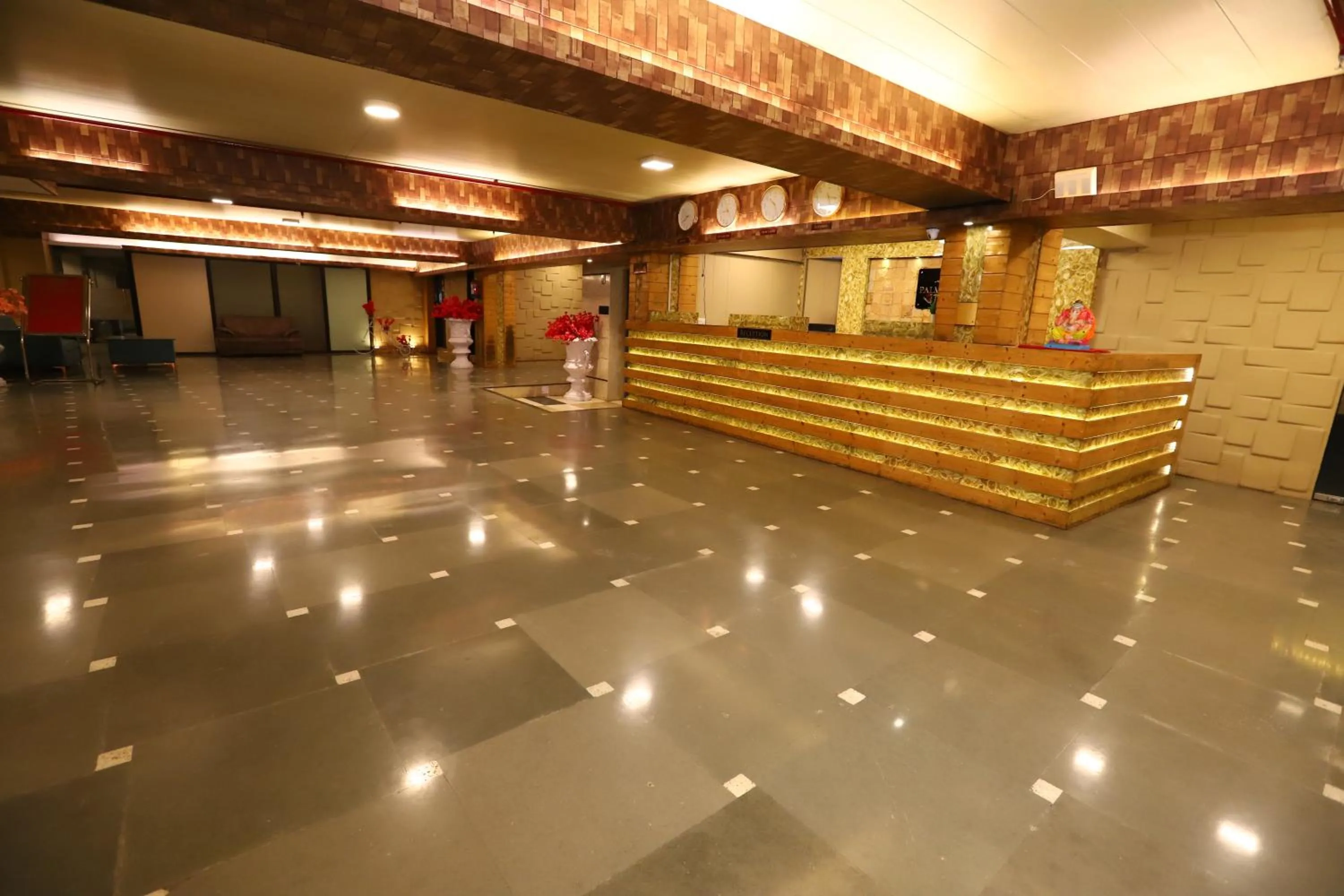 Lobby or reception in Hotel Palm Grand Naraina New Delhi - Couple Friendly Local IDs Accepted