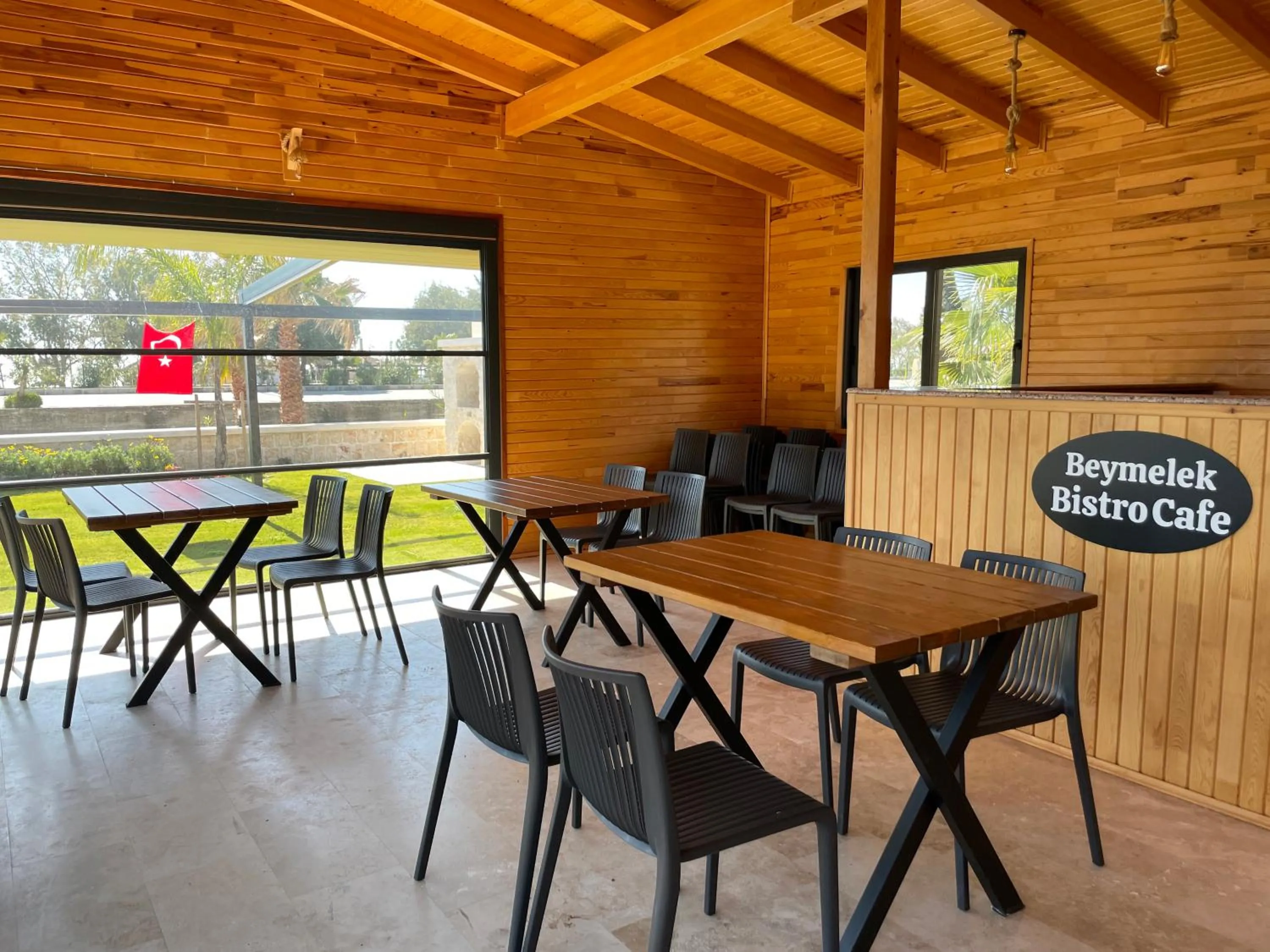 Restaurant/places to eat in Villa d'Mare