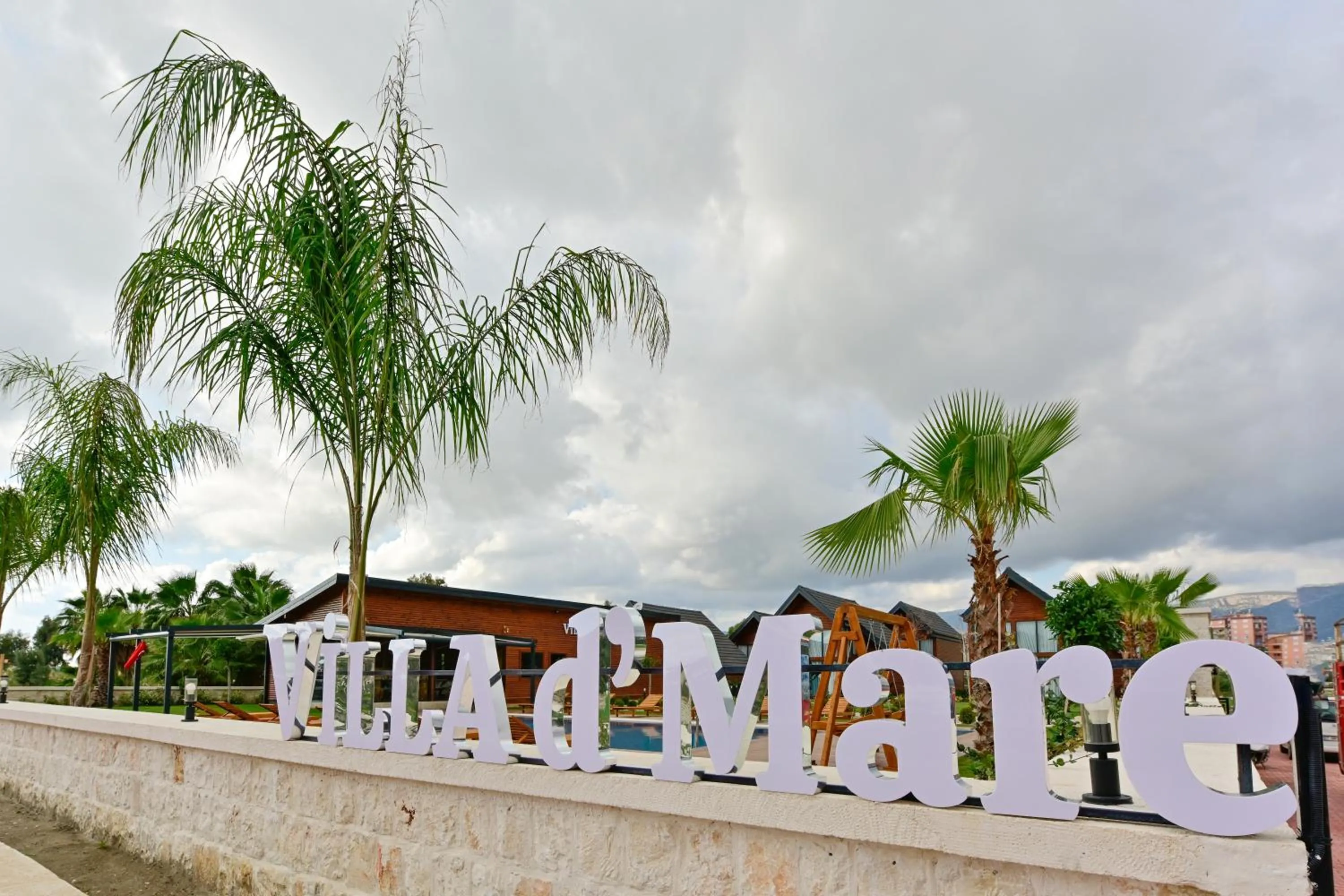 Property logo or sign in Villa d'Mare