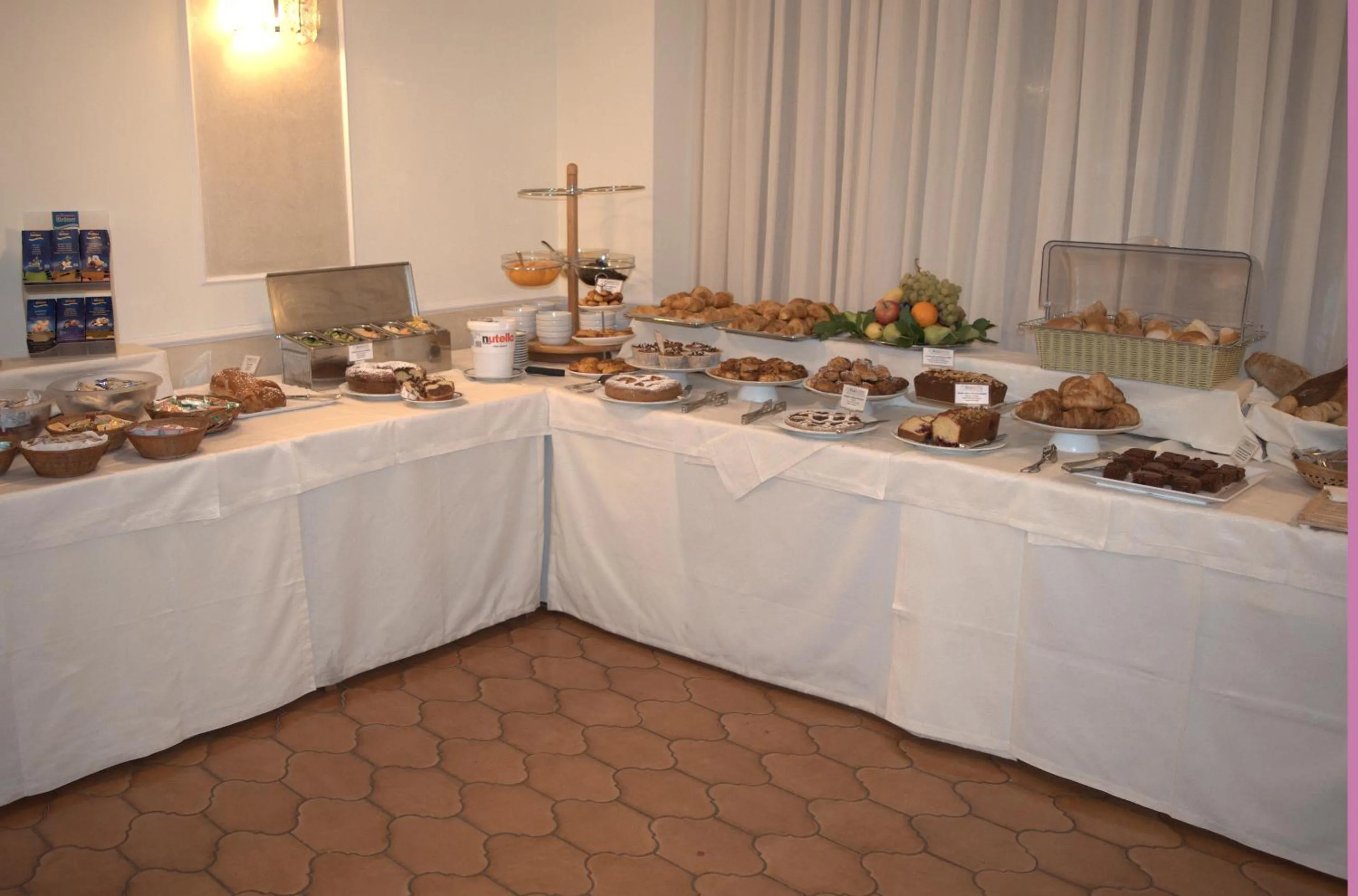 Continental breakfast in Hotel Terme Alexander