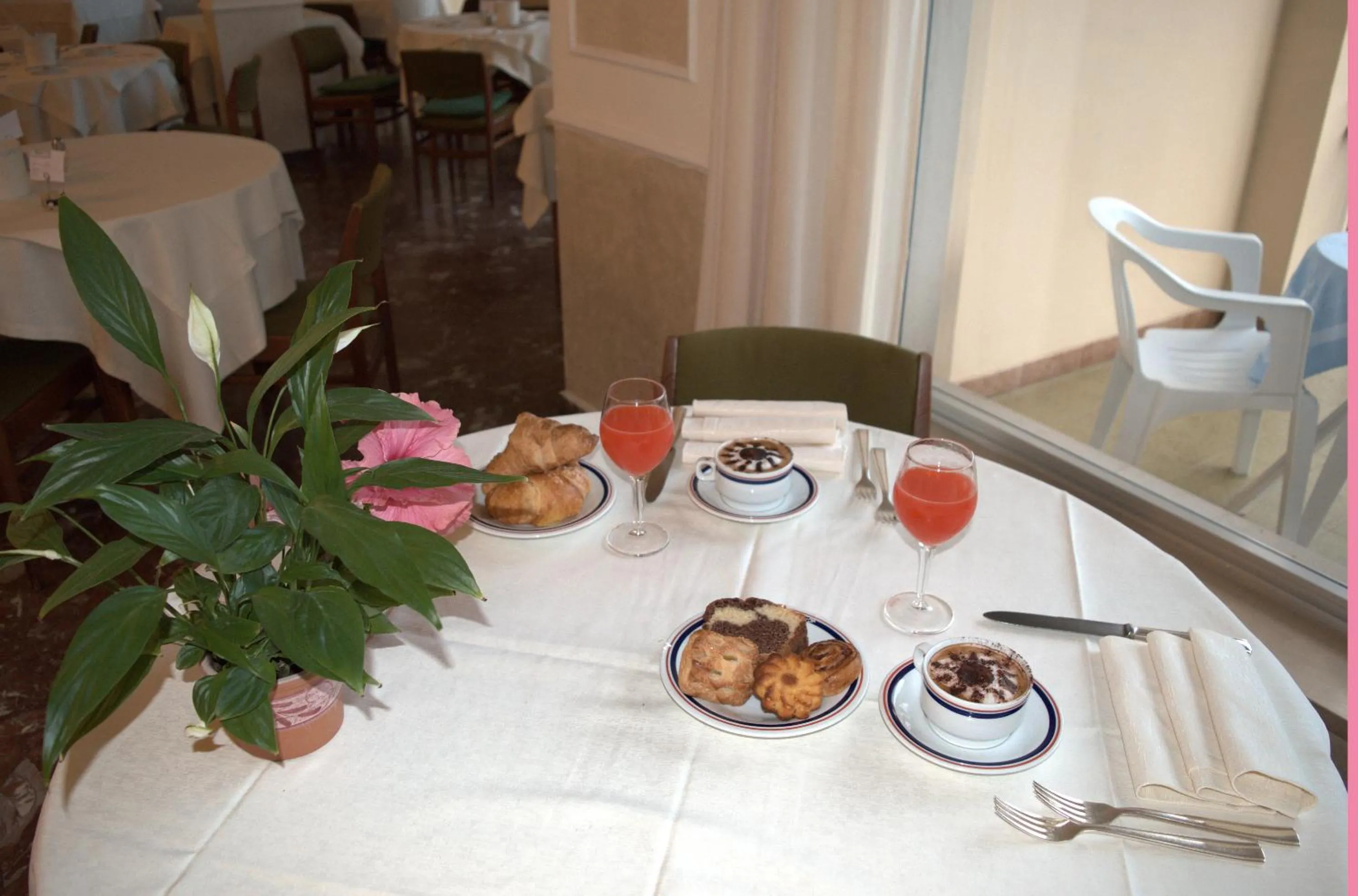 Continental breakfast in Hotel Terme Alexander