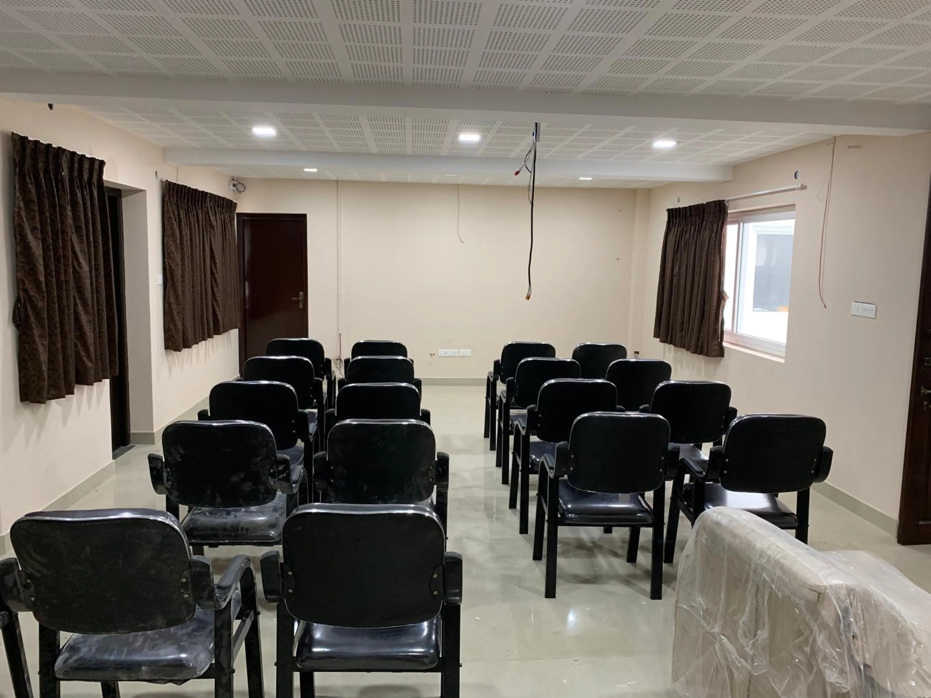 Business facilities in Bogar Palace Kodaikanal