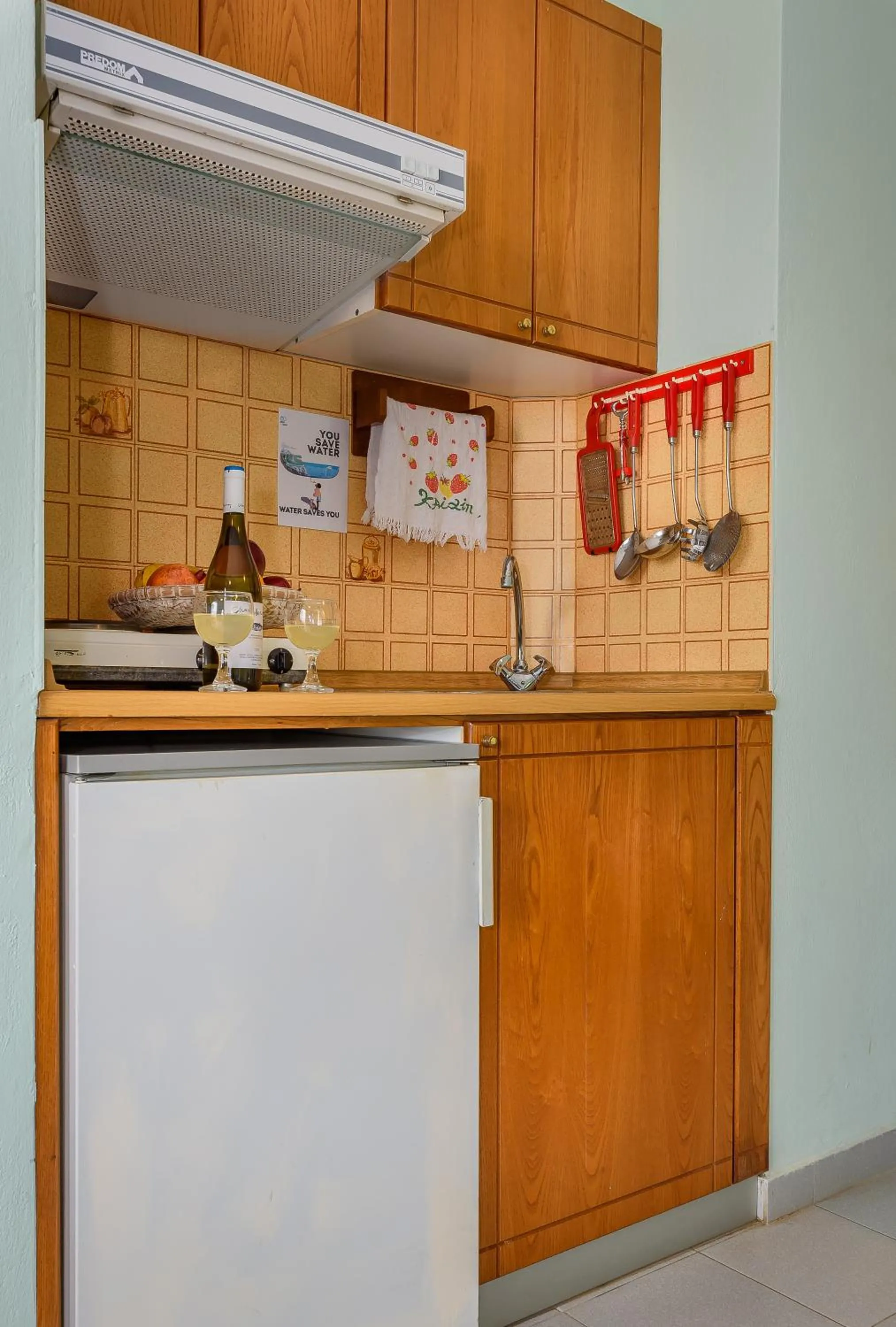 Kitchen or kitchenette in Louladakis Apartments