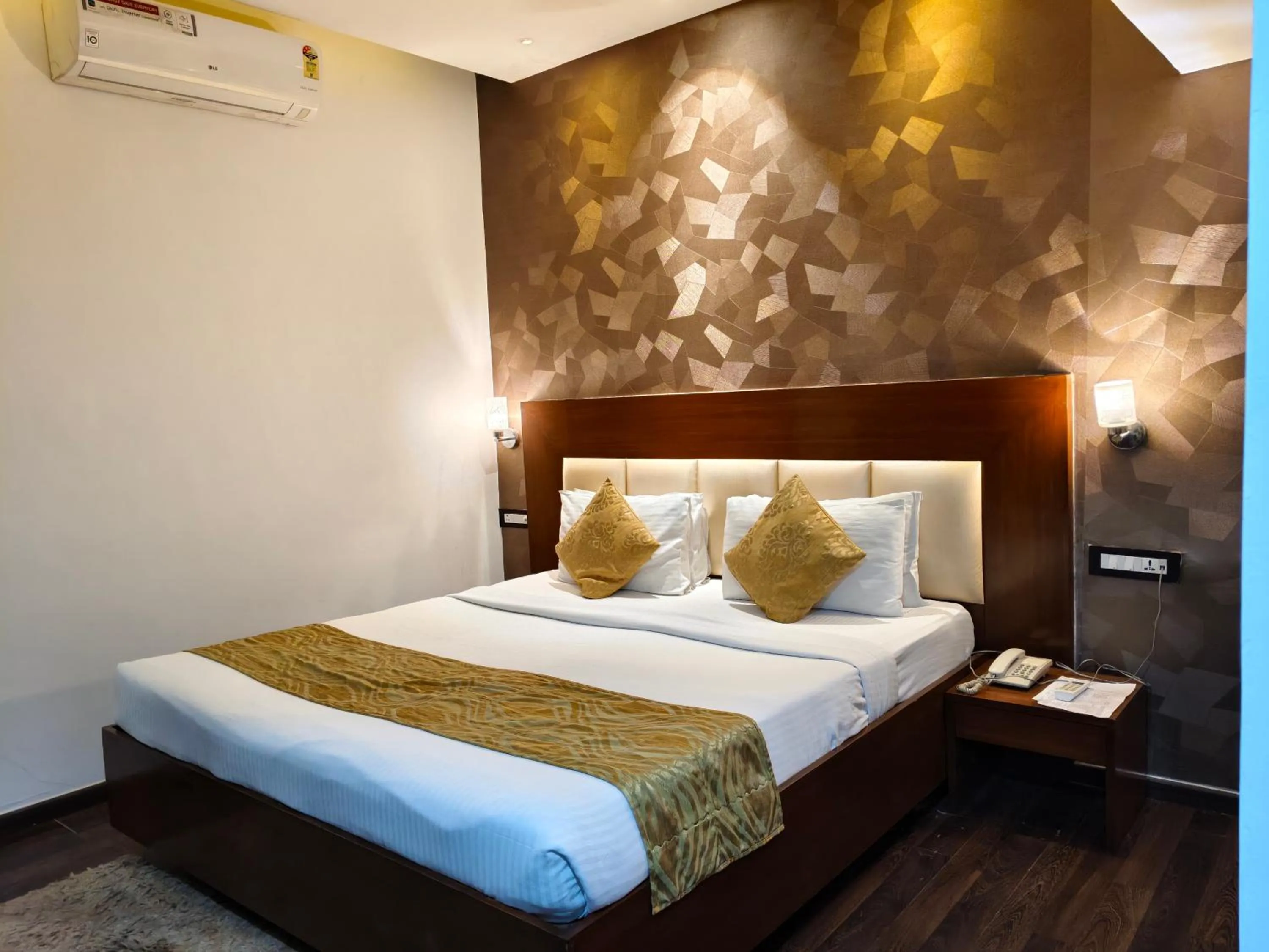 Bed in Hemaadri Grand