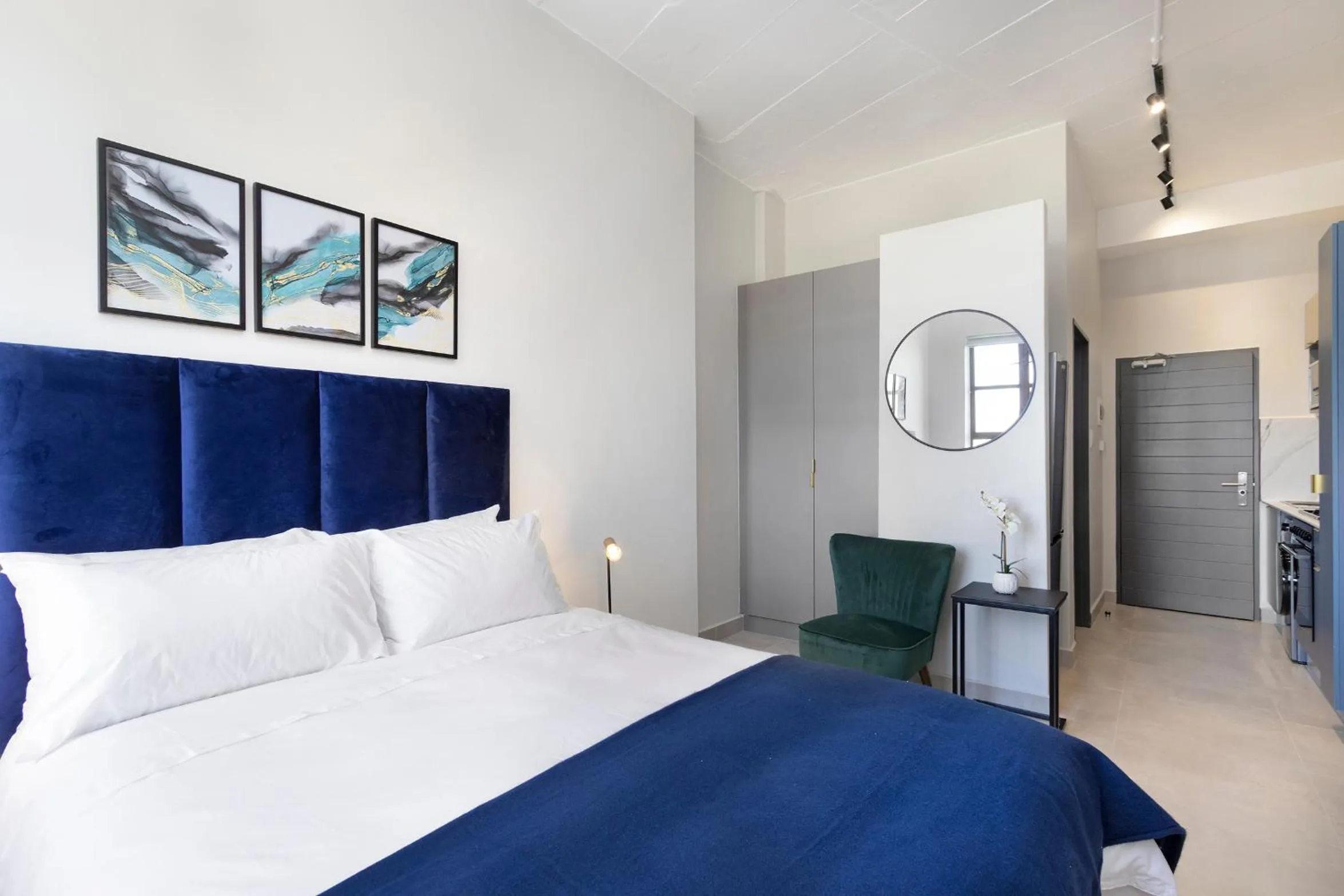 Photo of the whole room, Bed in The Archer Aparthotel by Totalstay