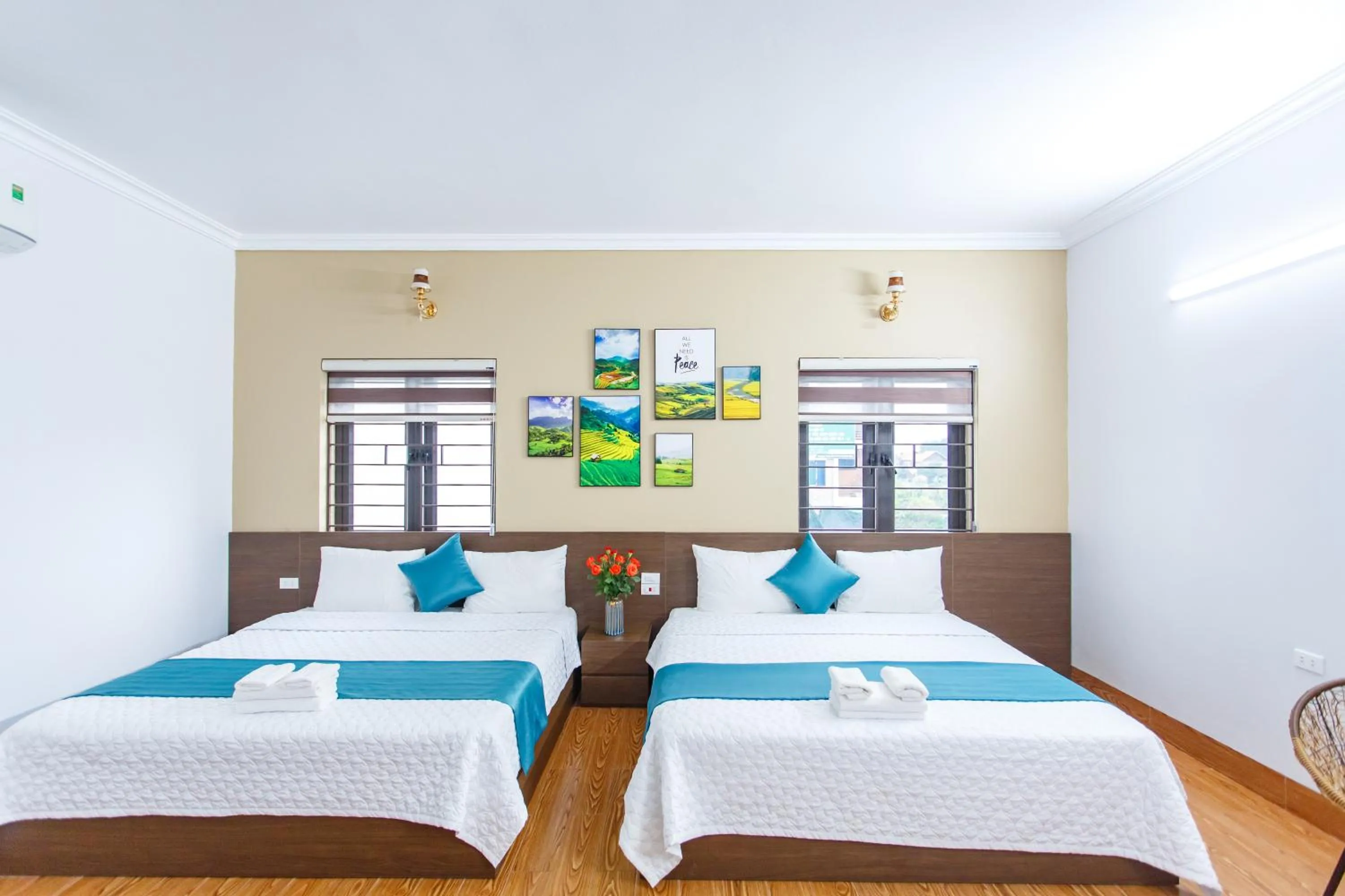 Bed in Blue Eyes Hotel