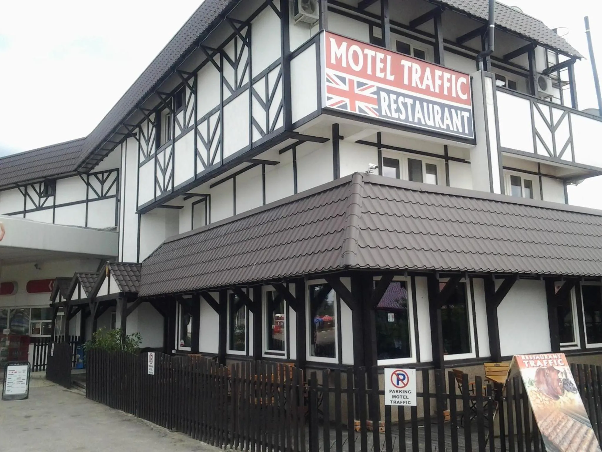 Facade/entrance in Motel Traffic