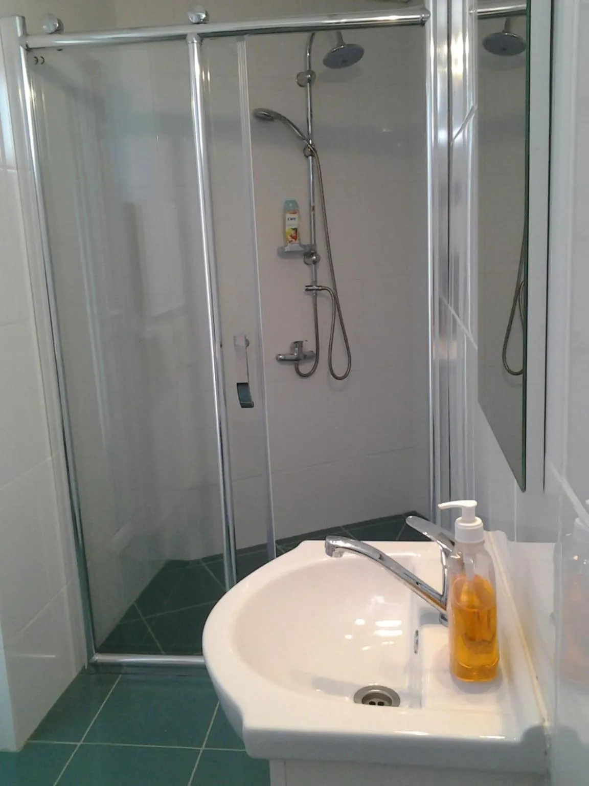 Bathroom in Motel Traffic