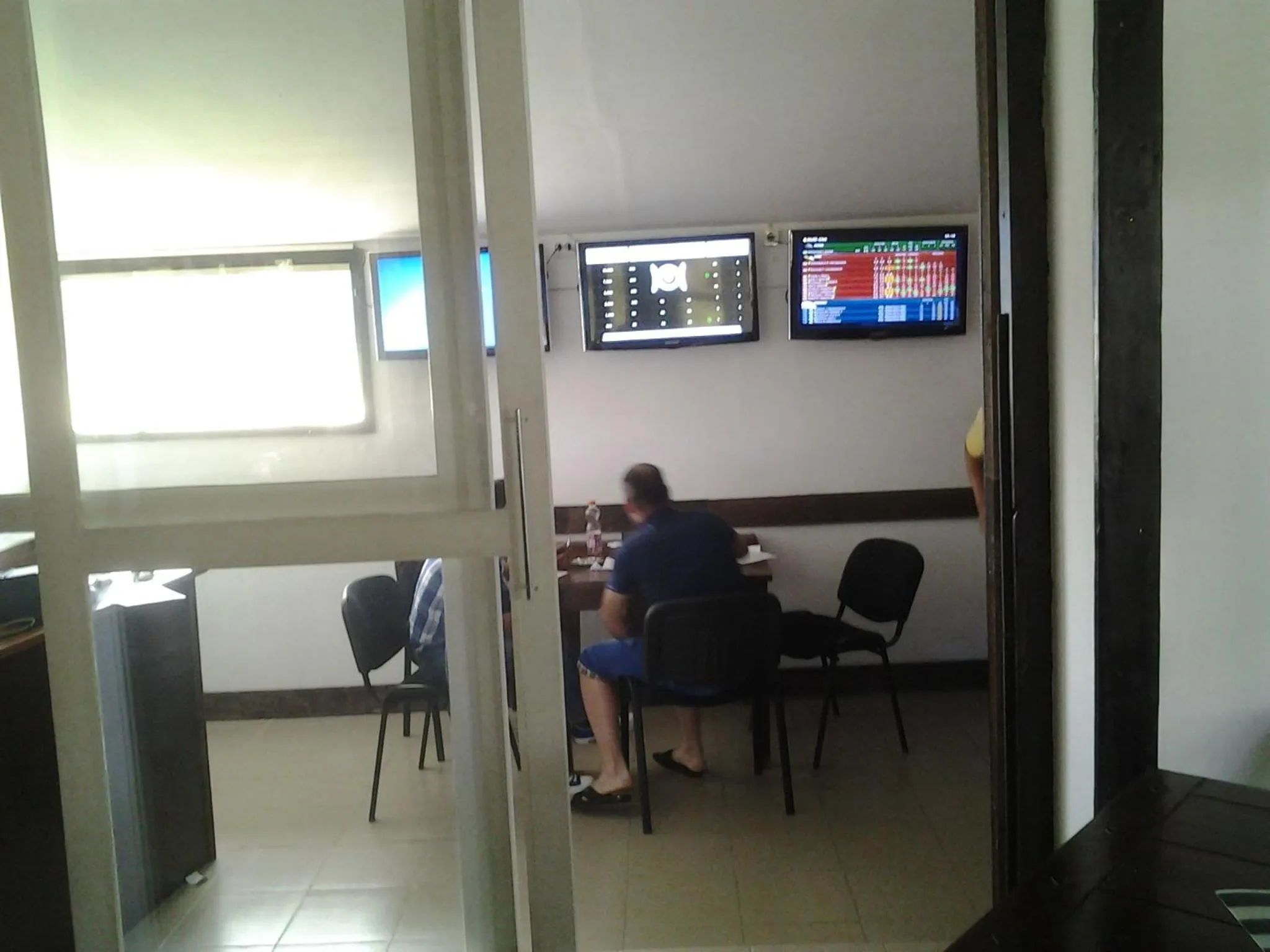 Casino in Motel Traffic