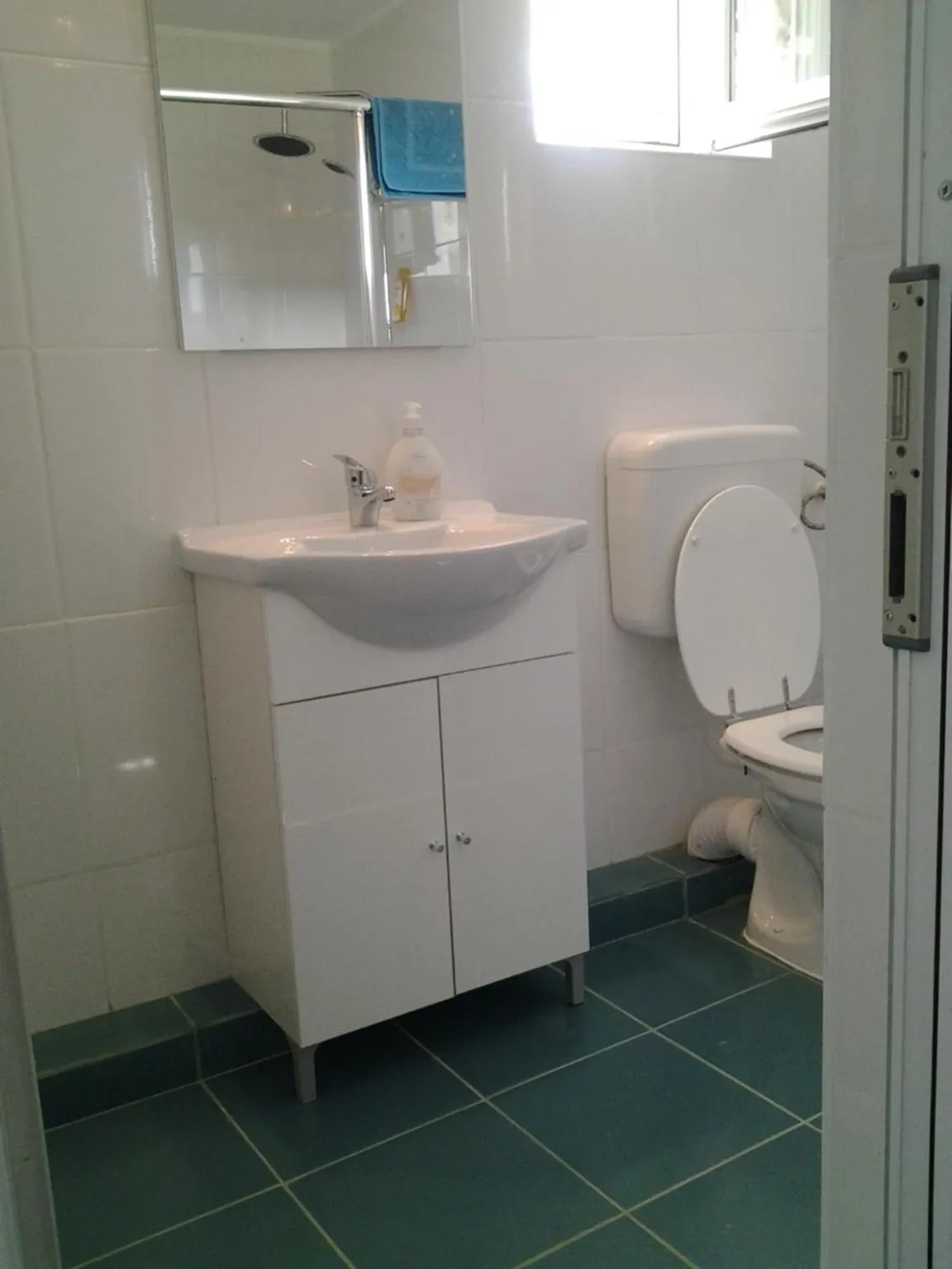 Bathroom in Motel Traffic