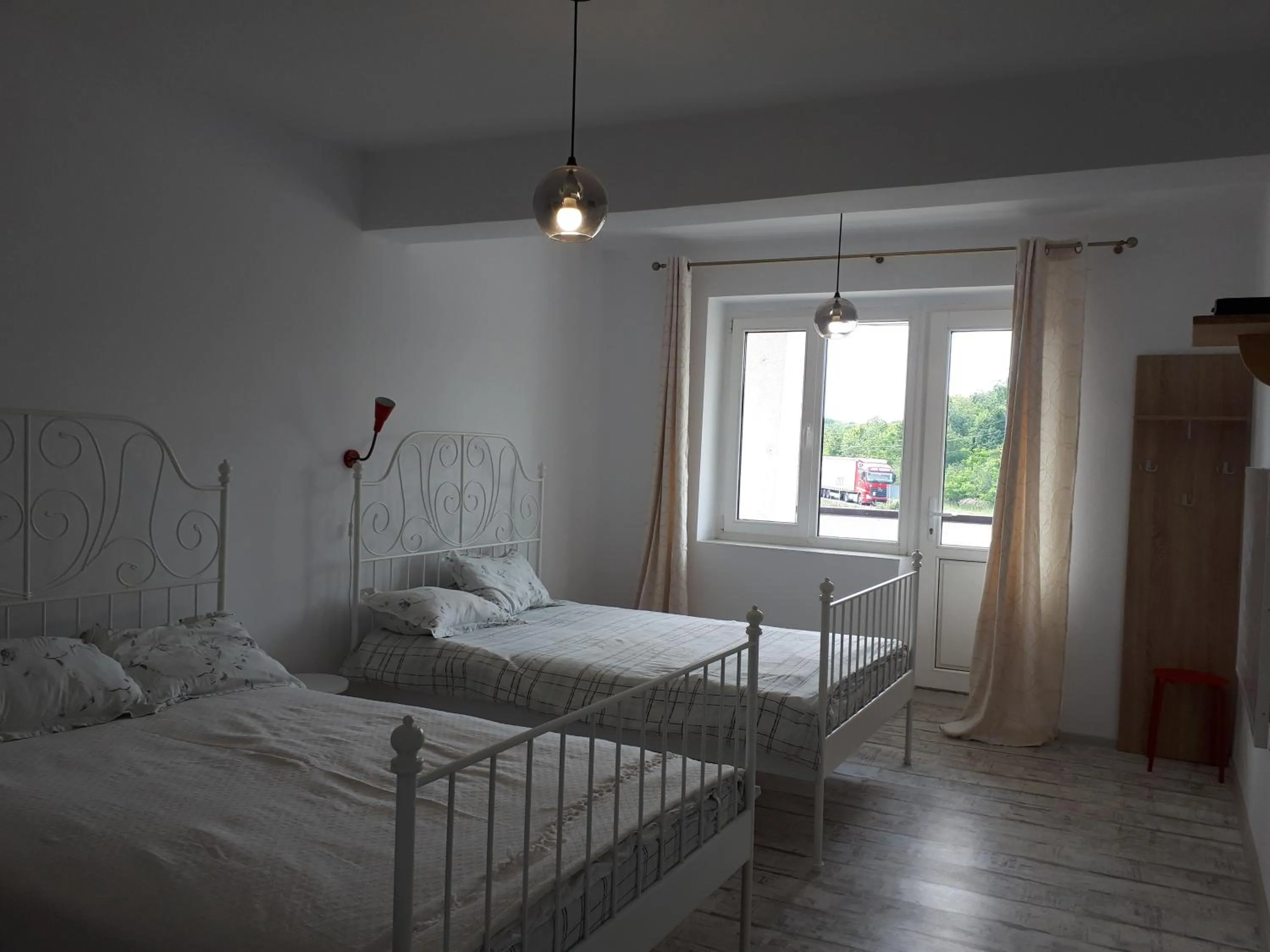 Bed in Motel Traffic