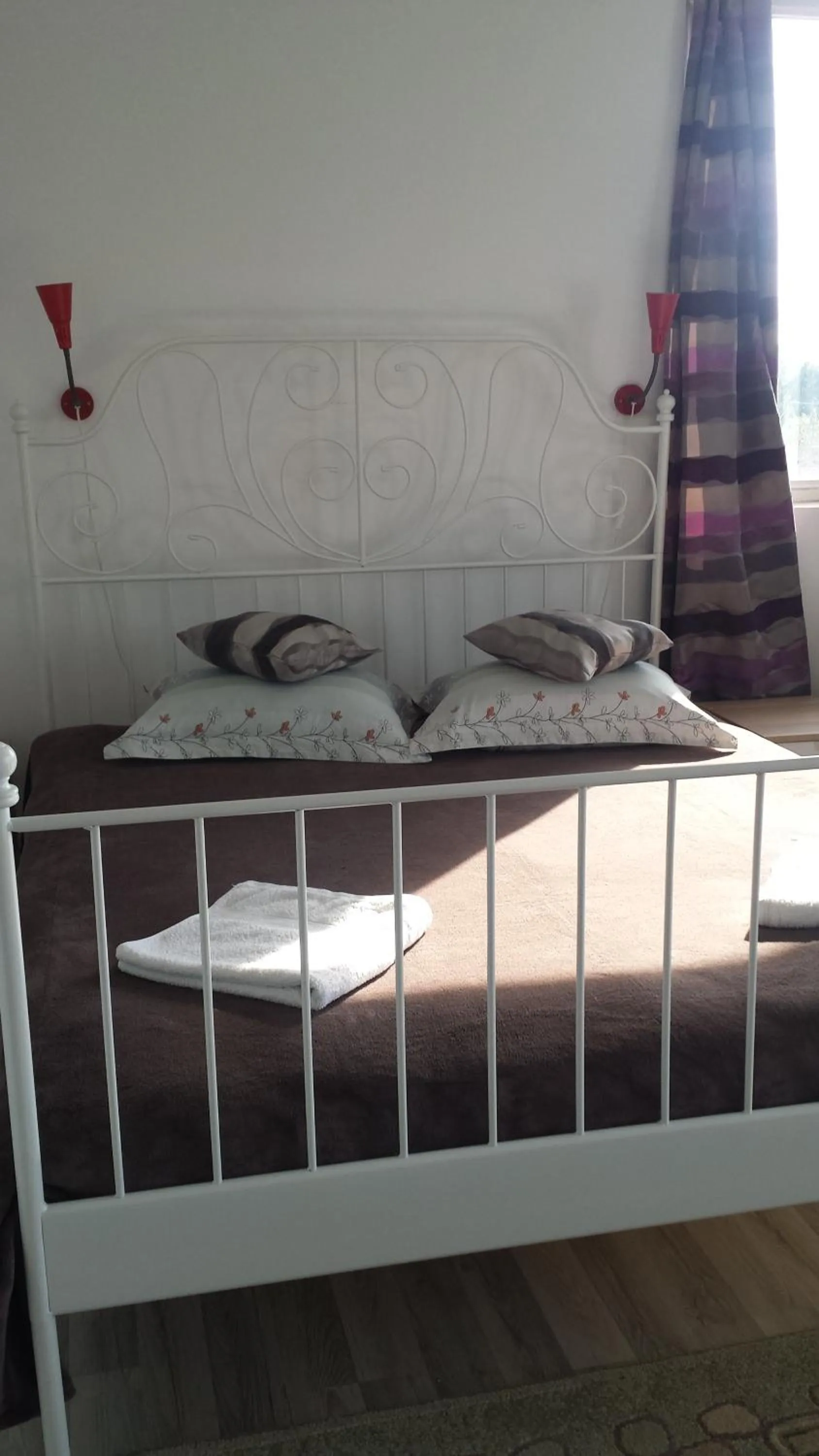 Bed in Motel Traffic