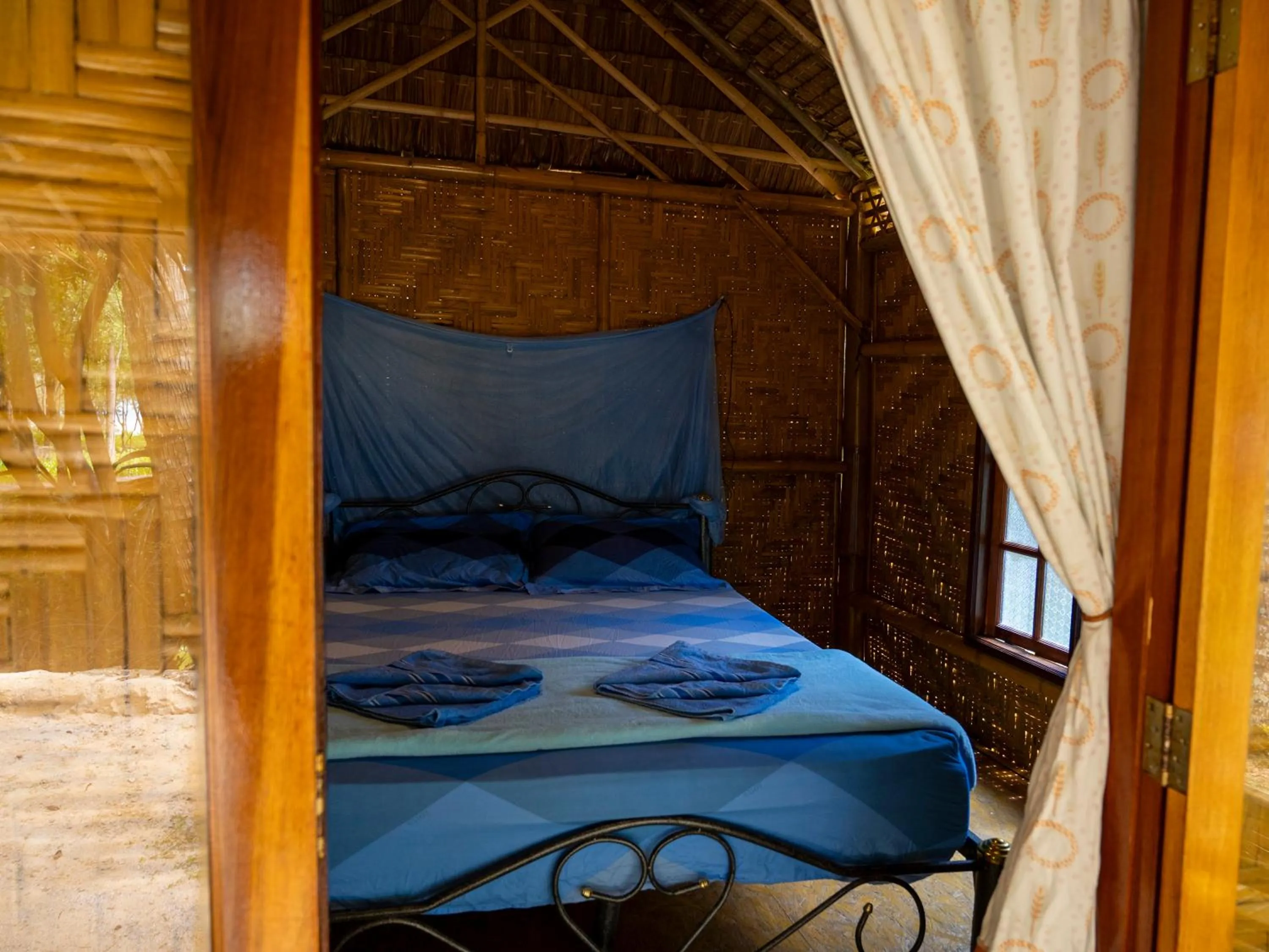 Bed in Bananas Resort & Restaurant