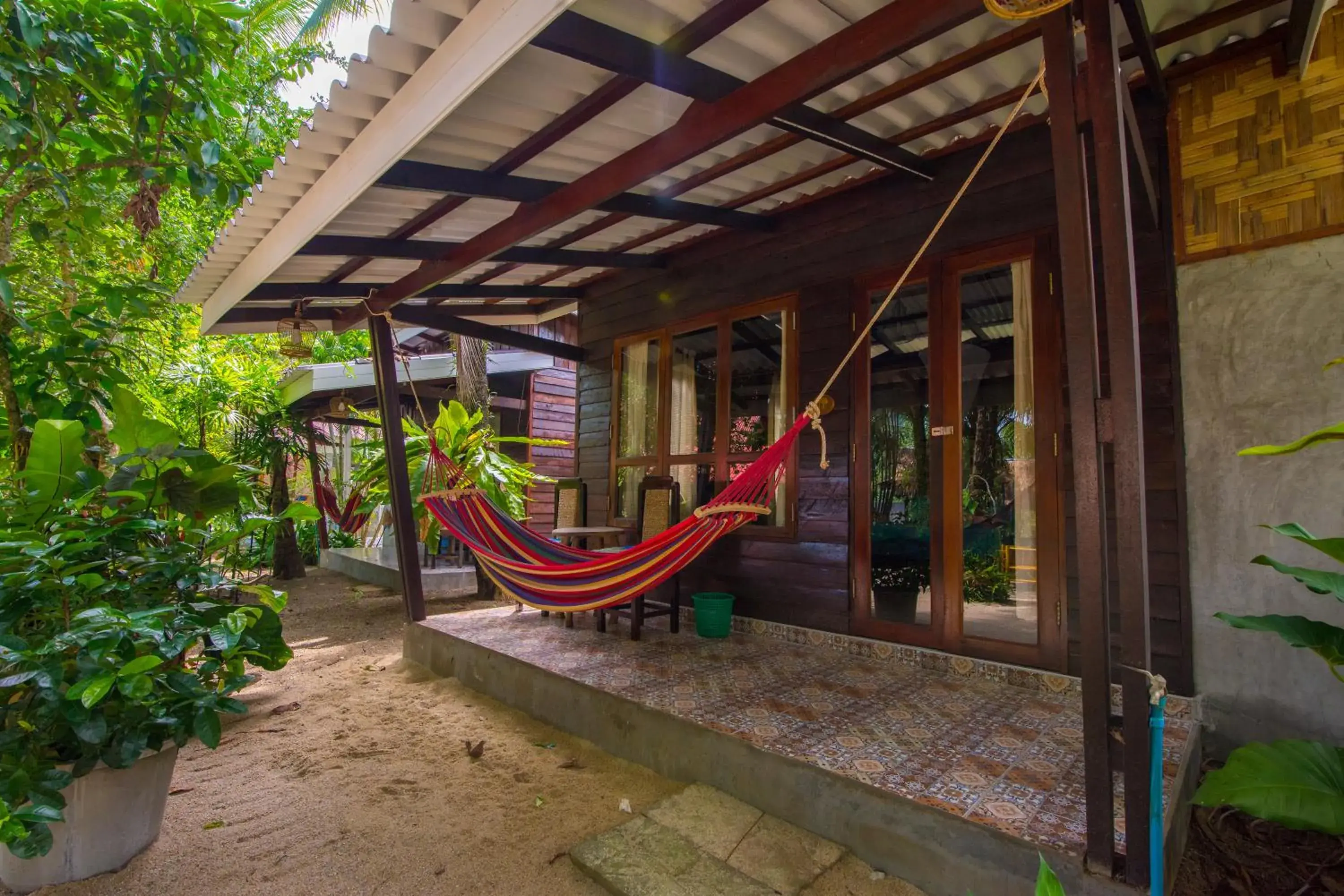 Bungalow with Fan in Bananas Resort & Restaurant Bungalow with Fan in Bananas Resort & Restaurant