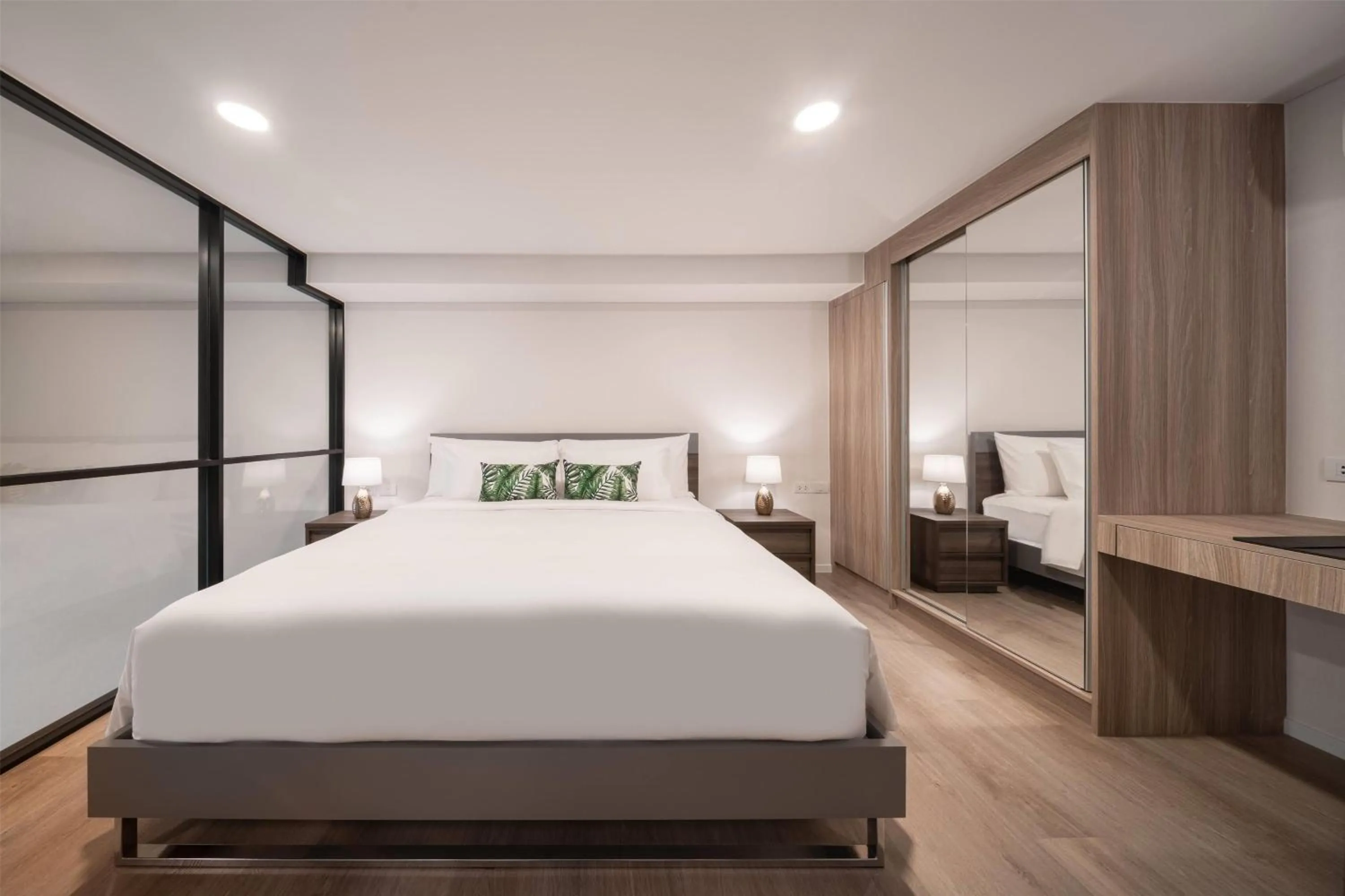Photo of the whole room, Bed in Ramada By Wyndham Bangkok Sukhumvit 87