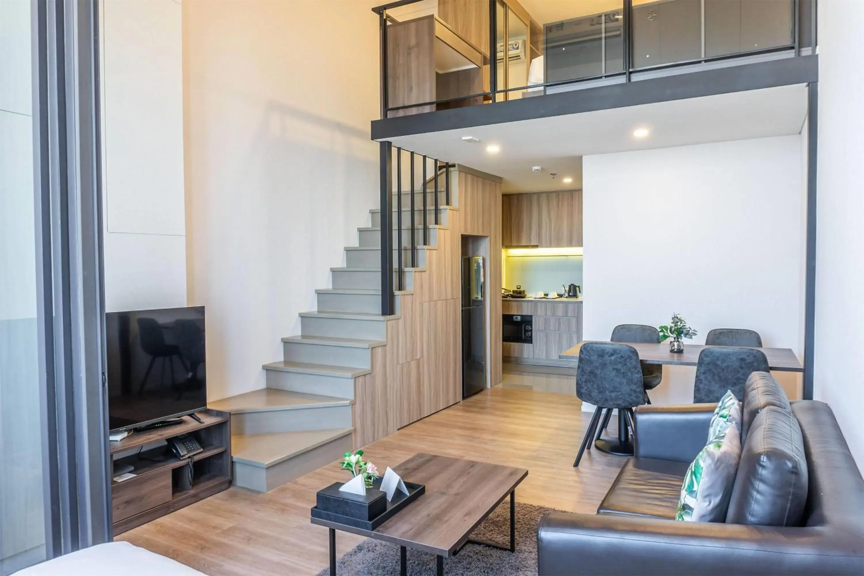 Studio Executive Duplex Twin in Ramada By Wyndham Bangkok Sukhumvit 87 Studio Executive Duplex Twin in Ramada By Wyndham Bangkok Sukhumvit 87