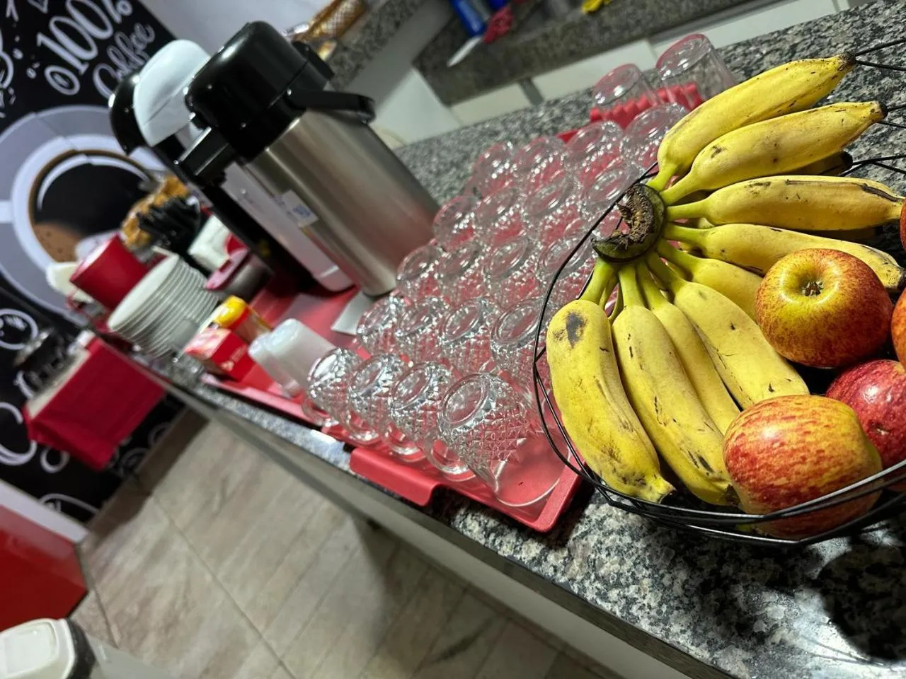 Food in Hotel Vitrine