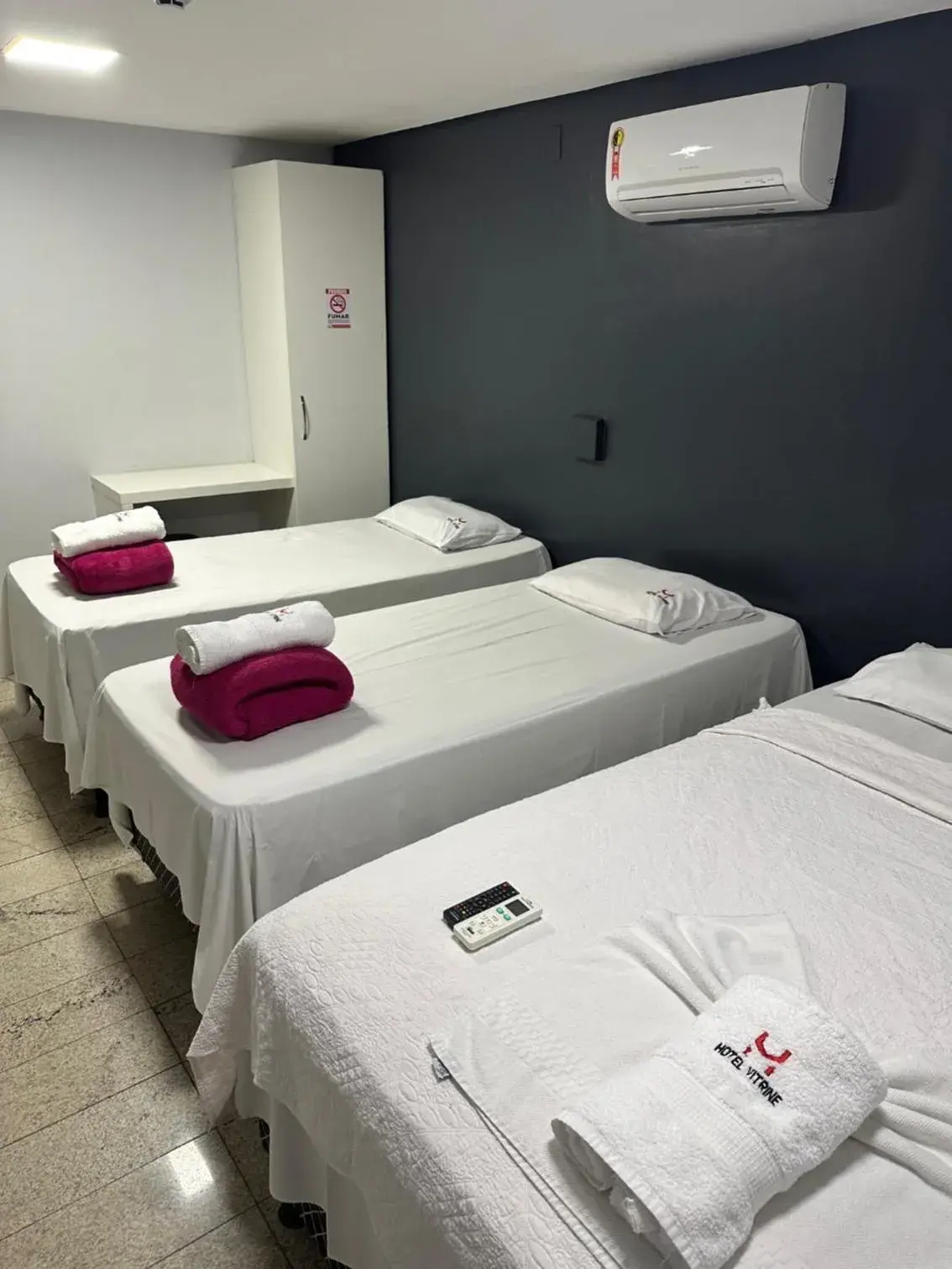 Family Room with Private Bathroom in Hotel Vitrine Family Room with Private Bathroom in Hotel Vitrine