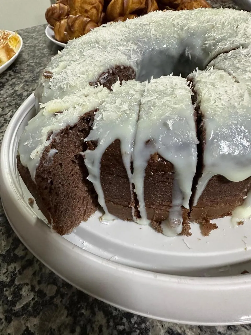 Food in Hotel Vitrine