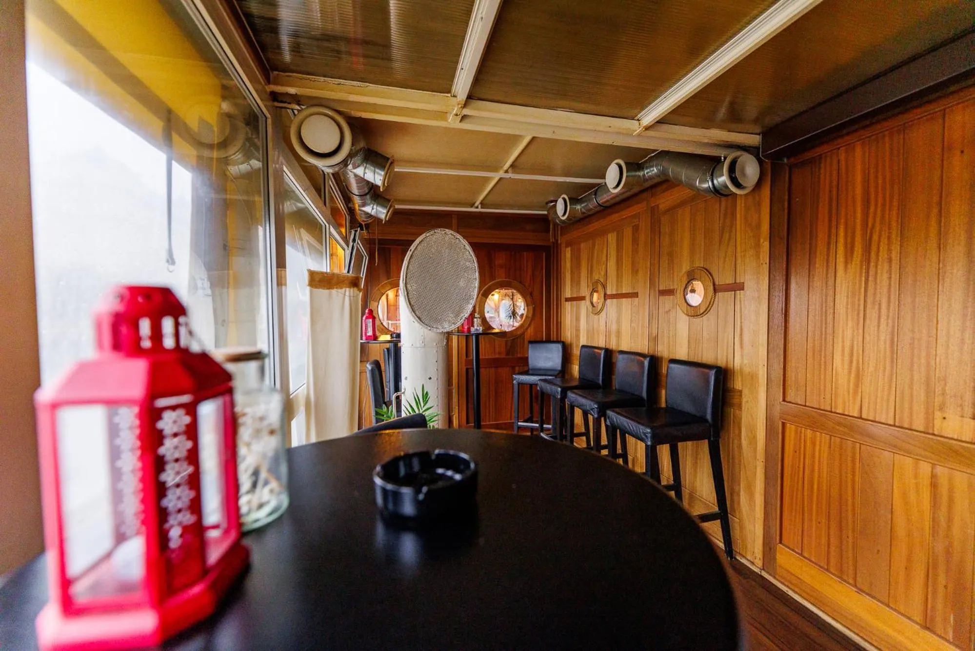 Lounge or bar in Botel Marina