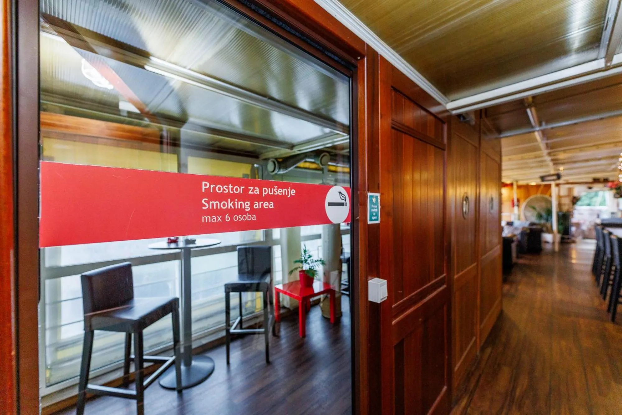 Lounge or bar in Botel Marina