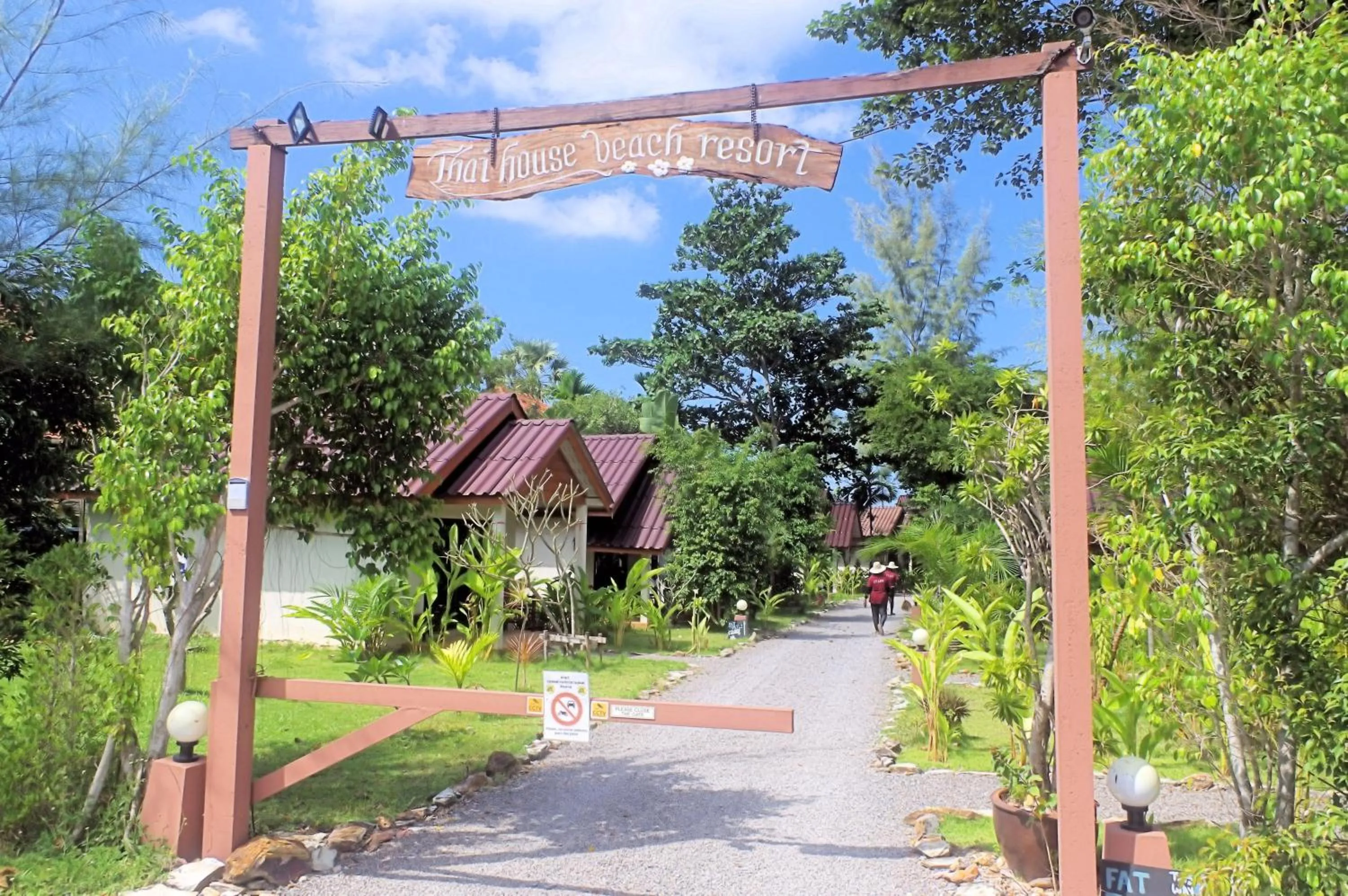 Facade/entrance in Thai House Beach Resort